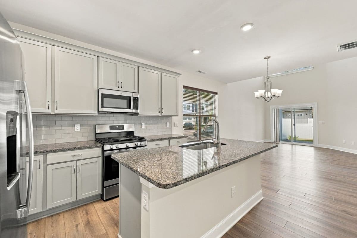 24-web-or-mls-IMG_2027.jpg - 1024 Heartstone Way, Durham, NC 27713