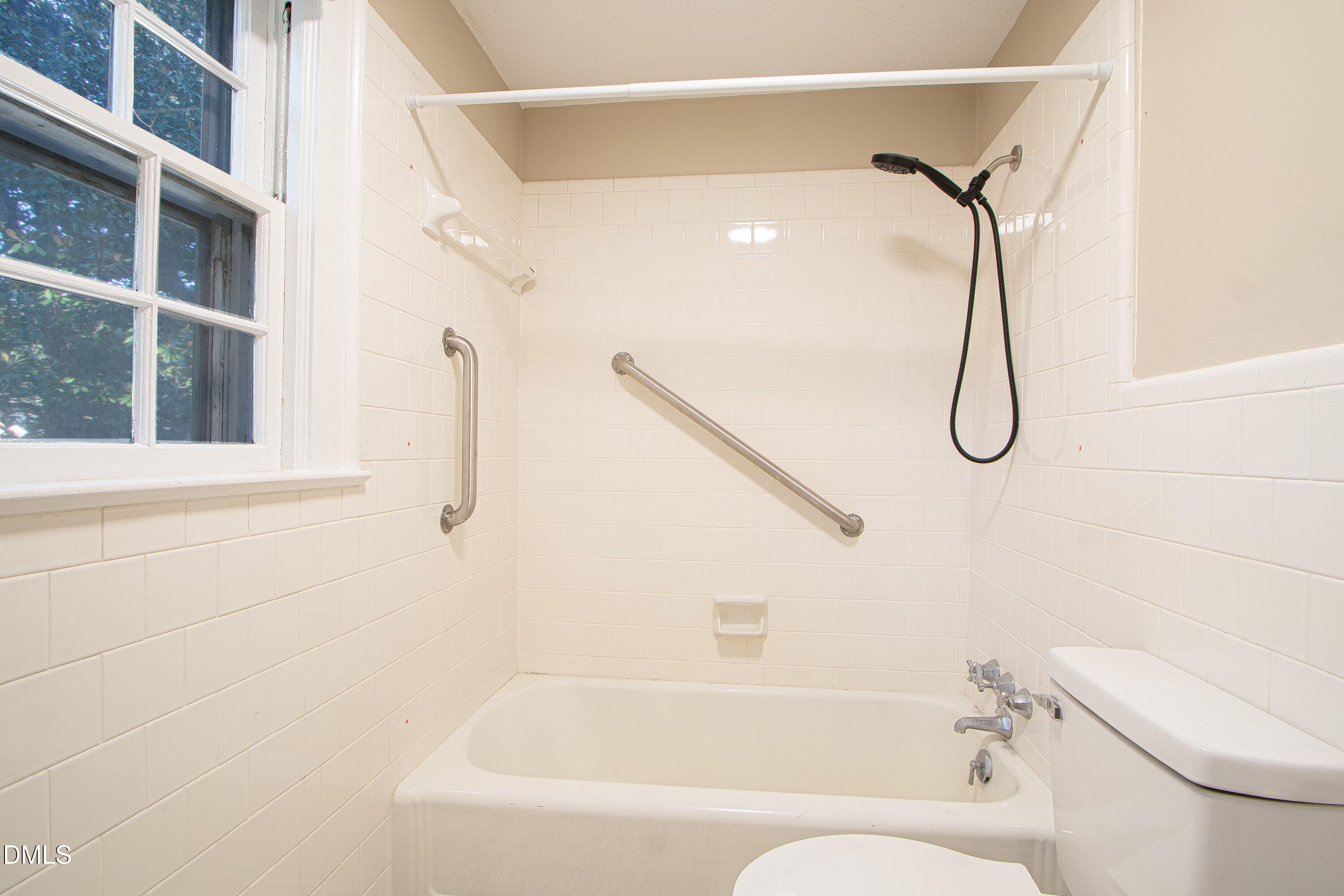 2nd floor bat 1 - 421 S Morgan Street, Roxboro, NC 27573