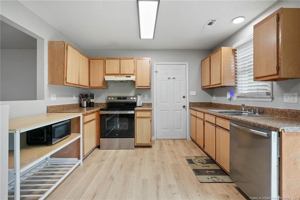 Photo 7 - 105 Berwick Drive, Raeford, NC 28376, Raeford