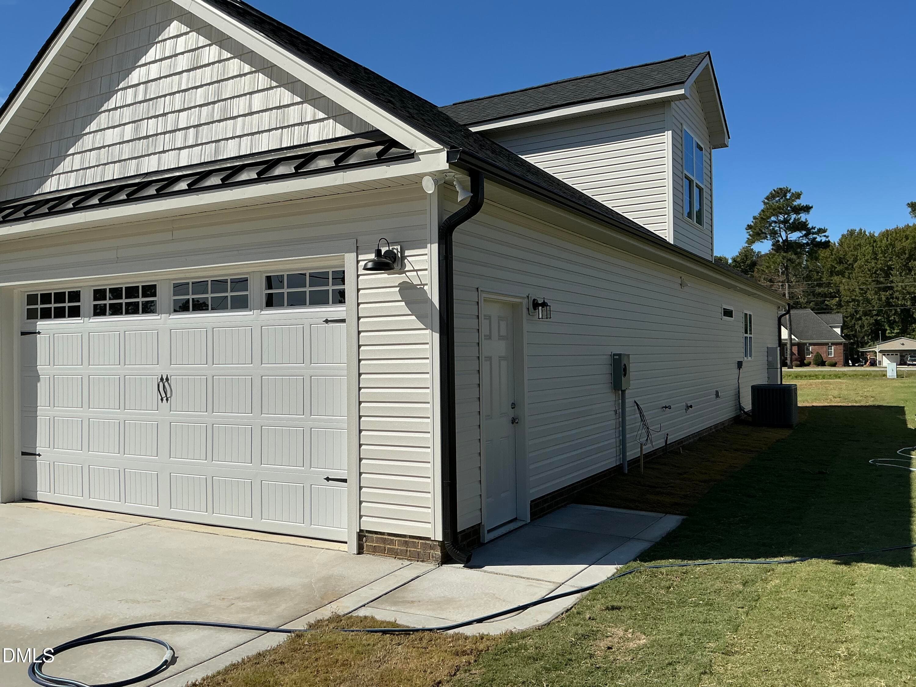 IMG_1893 - 1027 N Lincoln Street, Benson, NC 27504