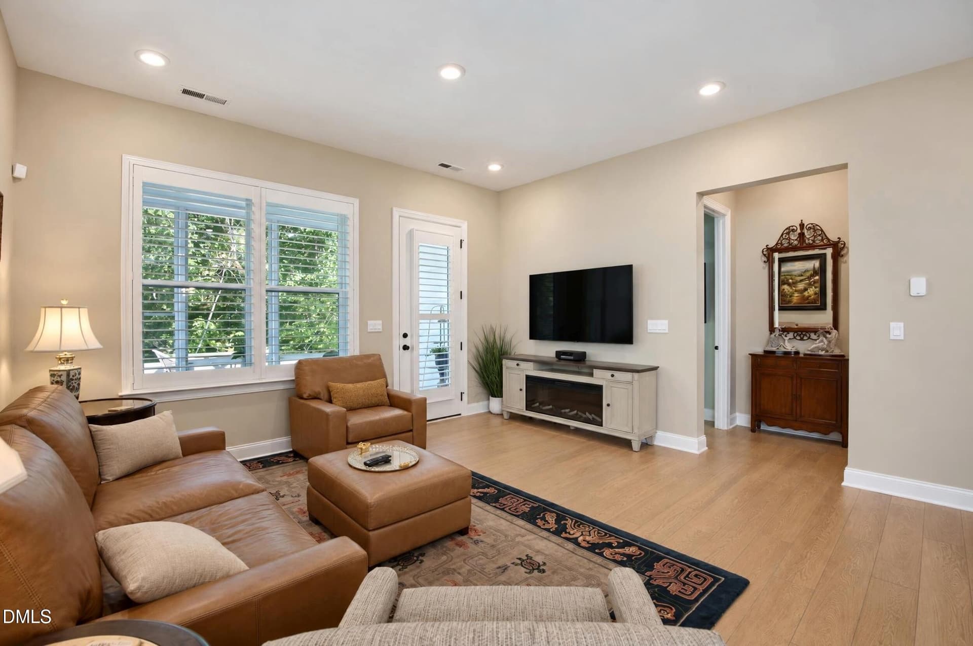 24_dsc_1666__c10_c_high2048 - 2253 Abbeyhill Drive 129, Raleigh, NC 27610