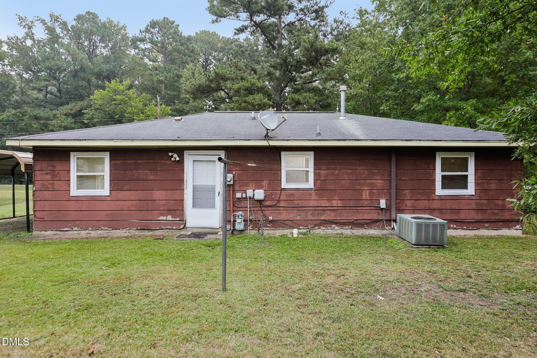 21-web-or-mls-Lynn Rd-S0410-021 - 404 Lynn Road, Durham, NC 27703