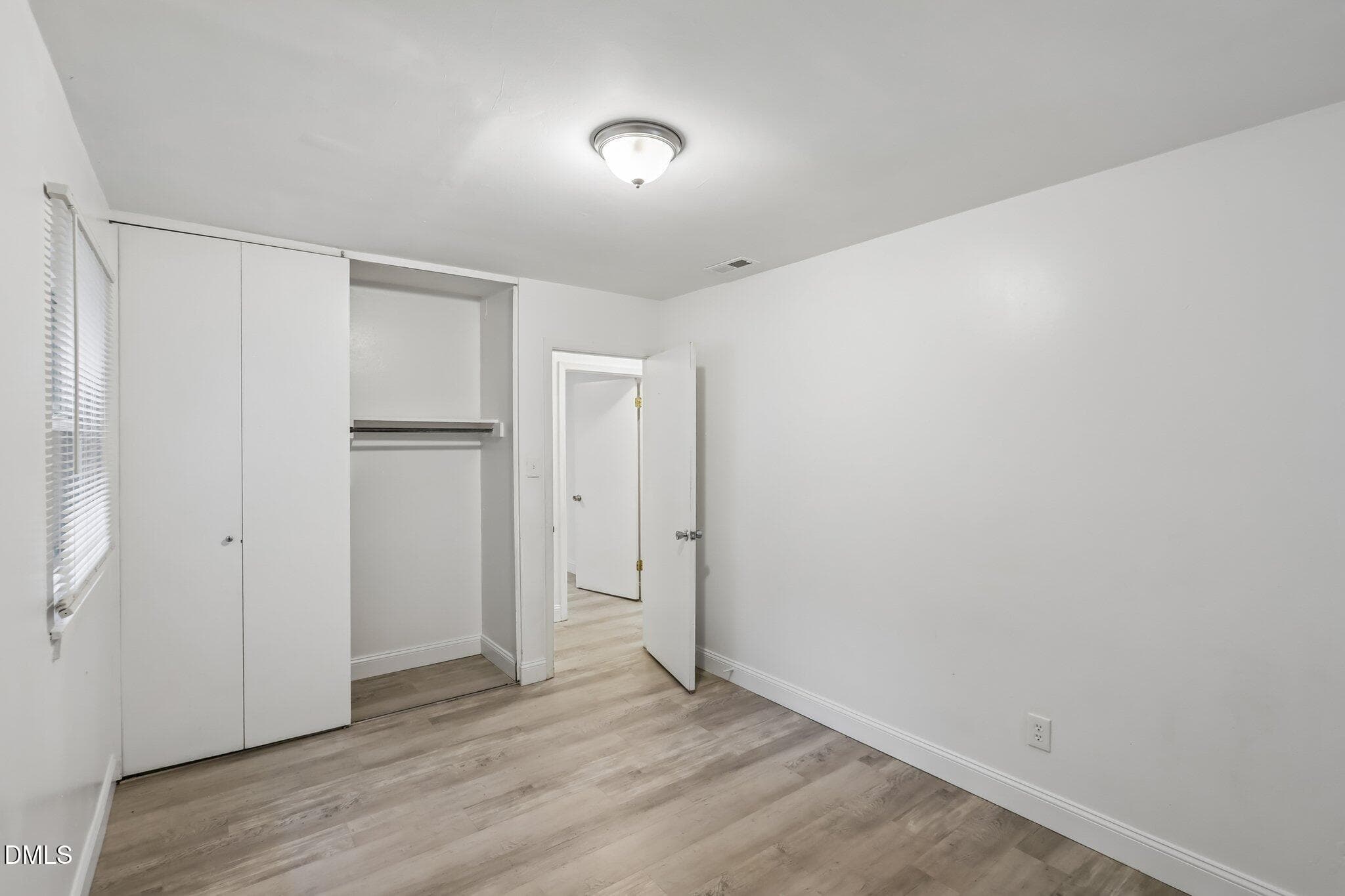 19-web-or-mls-Lynn Rd-S0410-019 - 404 Lynn Road, Durham, NC 27703