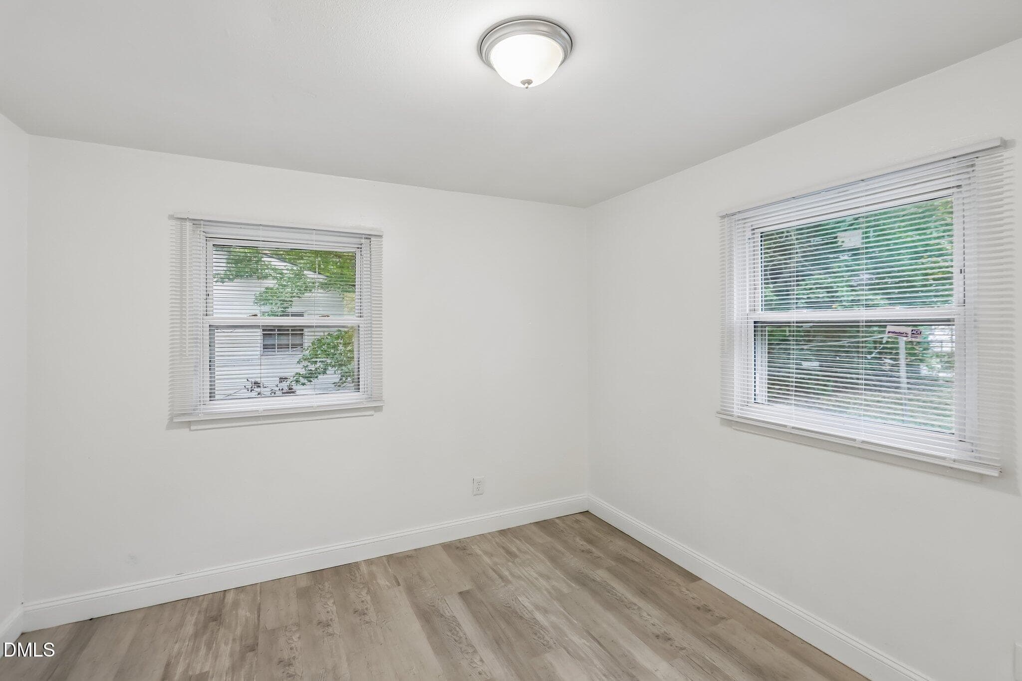 17-web-or-mls-Lynn Rd-S0410-017 - 404 Lynn Road, Durham, NC 27703