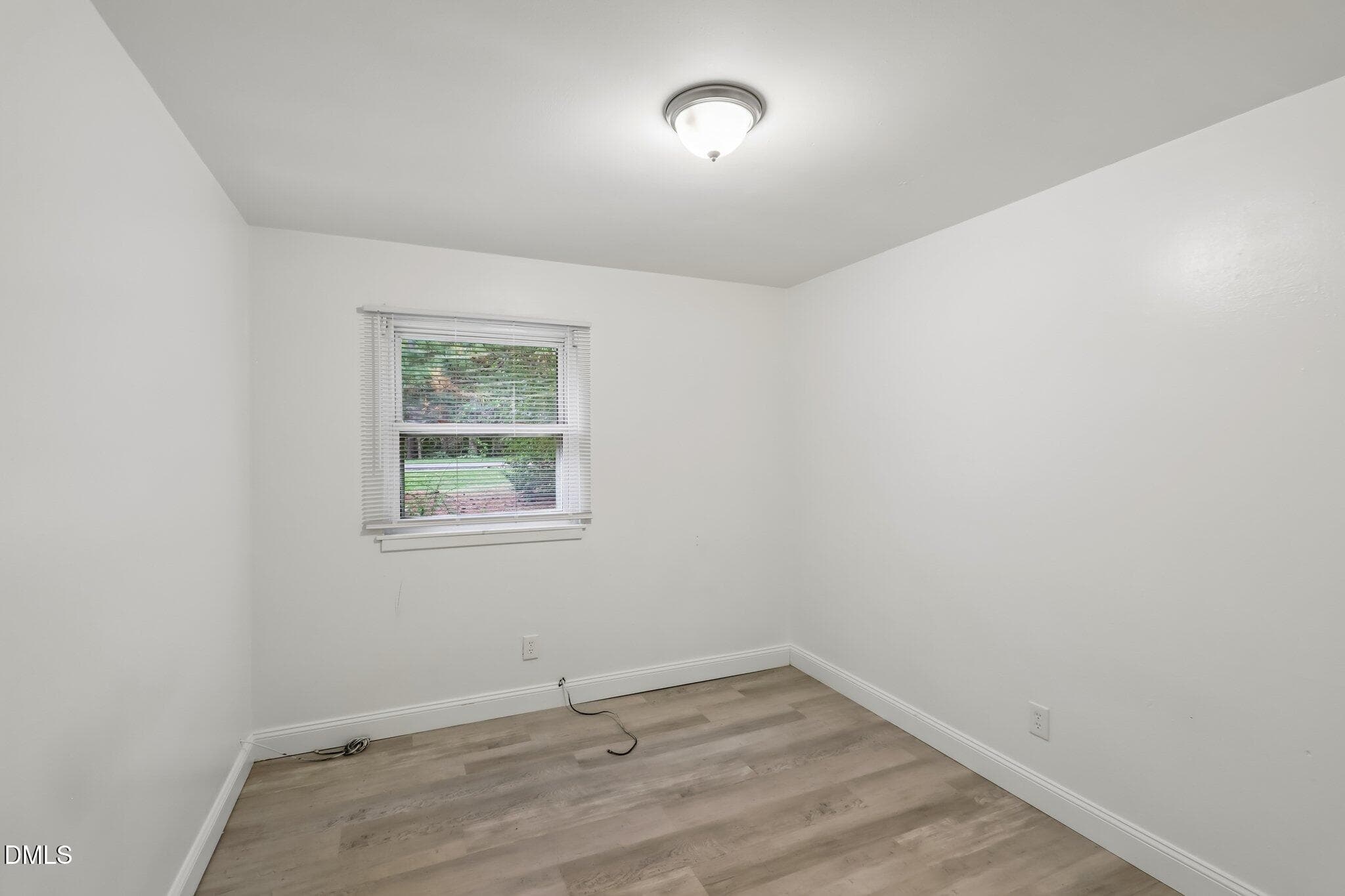 15-web-or-mls-Lynn Rd-S0410-015 - 404 Lynn Road, Durham, NC 27703