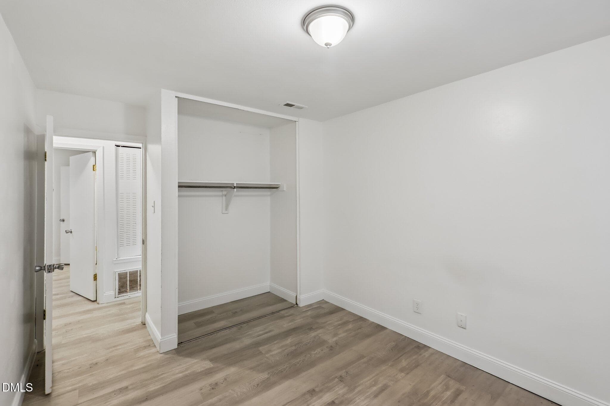 14-web-or-mls-Lynn Rd-S0410-014 - 404 Lynn Road, Durham, NC 27703