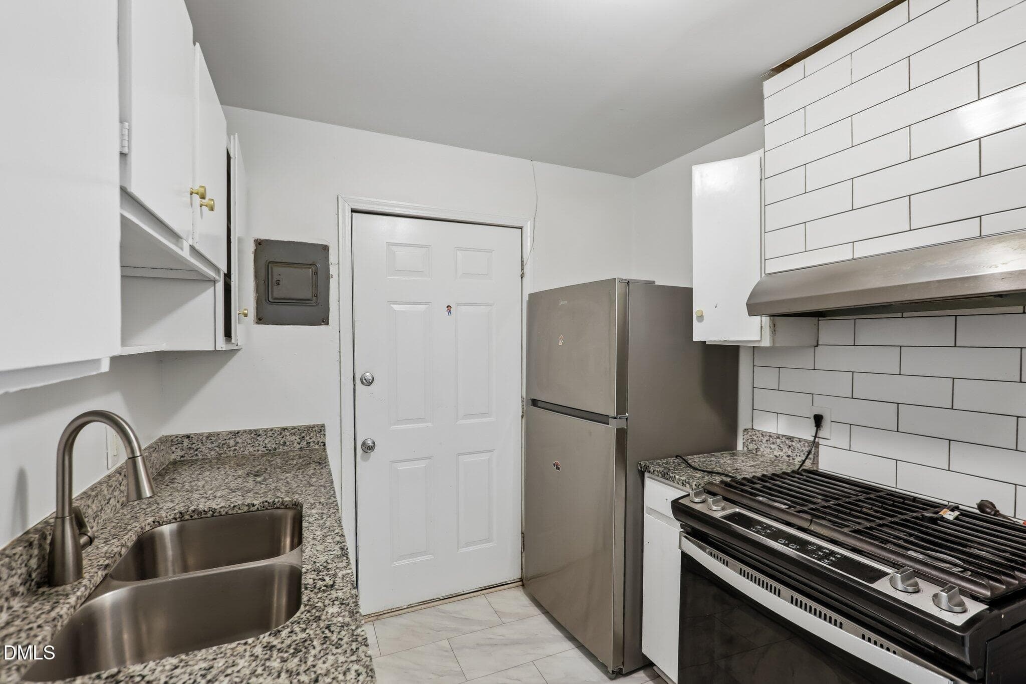 7-web-or-mls-Lynn Rd-S0410-007 - 404 Lynn Road, Durham, NC 27703