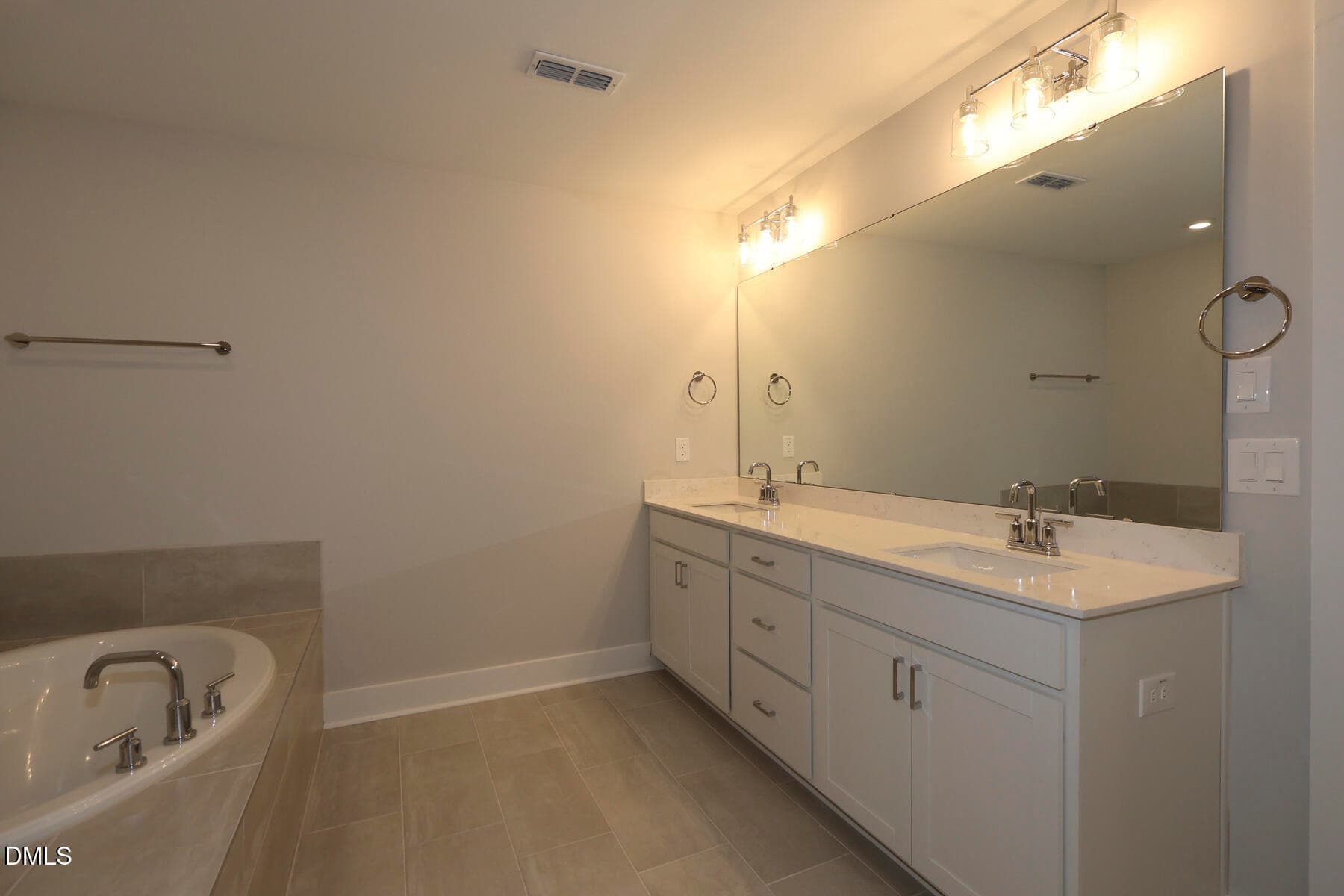 [L63_z011]none11 - 2912 Walden Road, Apex, NC 27502