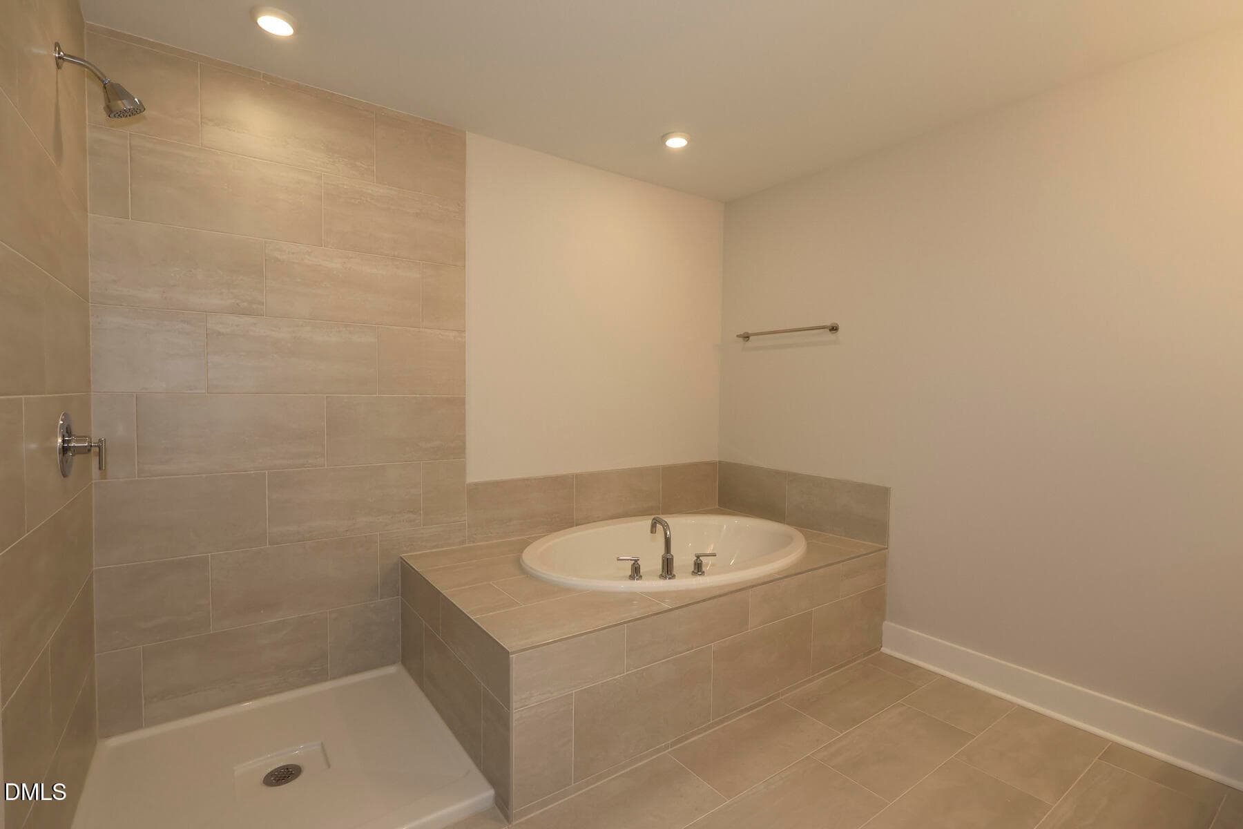 [L63_z012]none12 - 2912 Walden Road, Apex, NC 27502