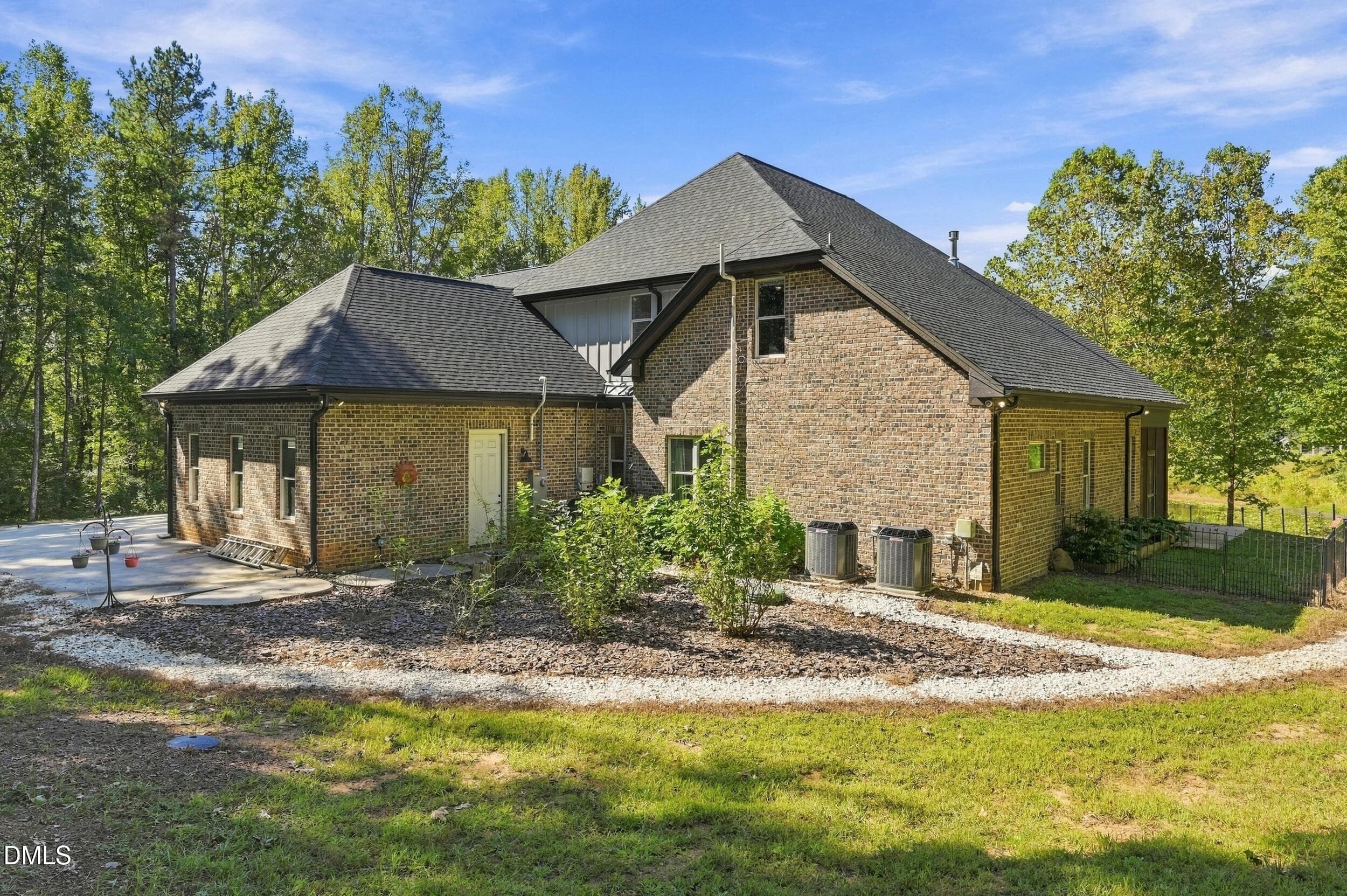 5_017 - 420 Perrytown Road, Warrenton, NC 27589