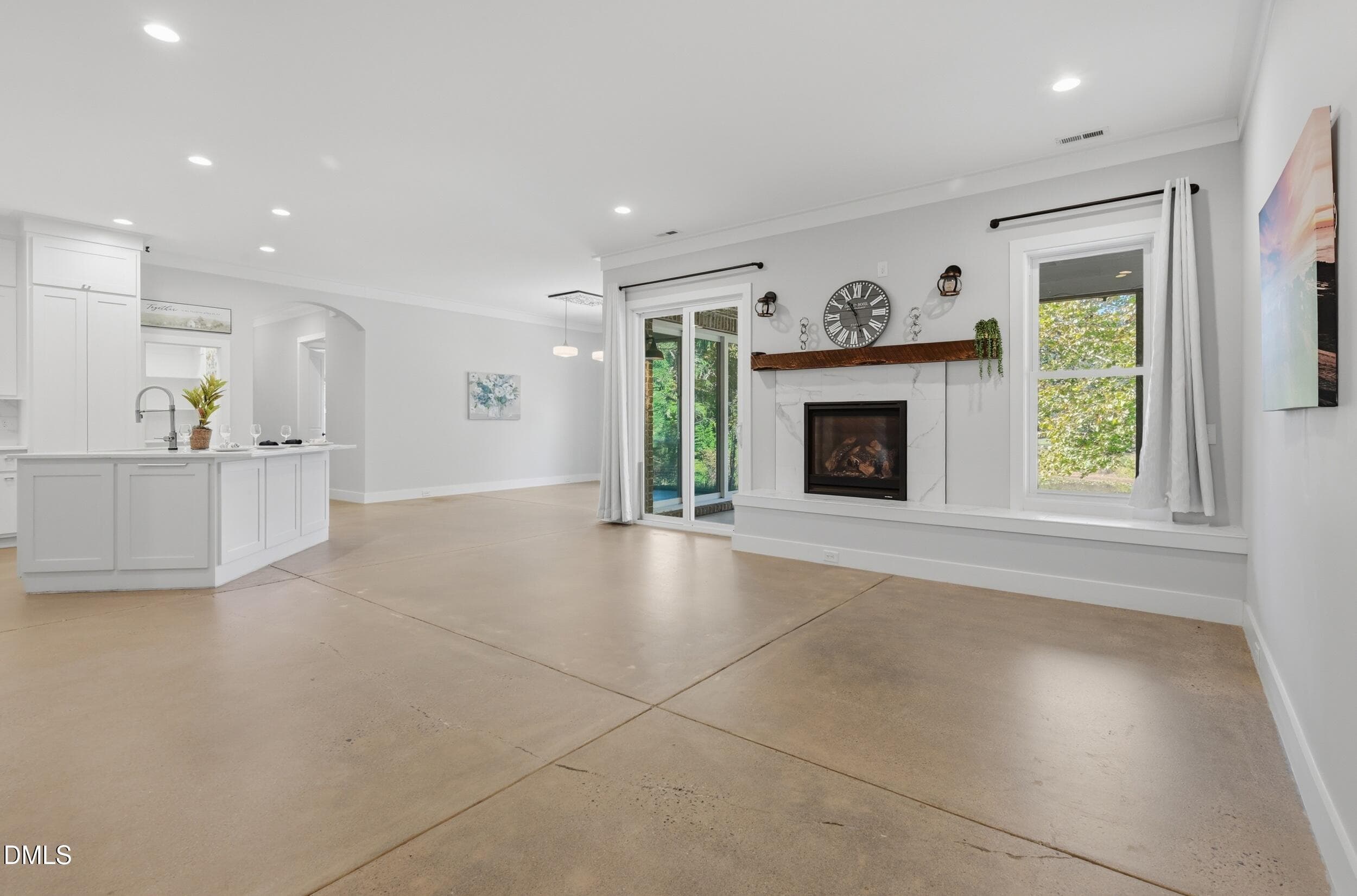 16_072 - 420 Perrytown Road, Warrenton, NC 27589