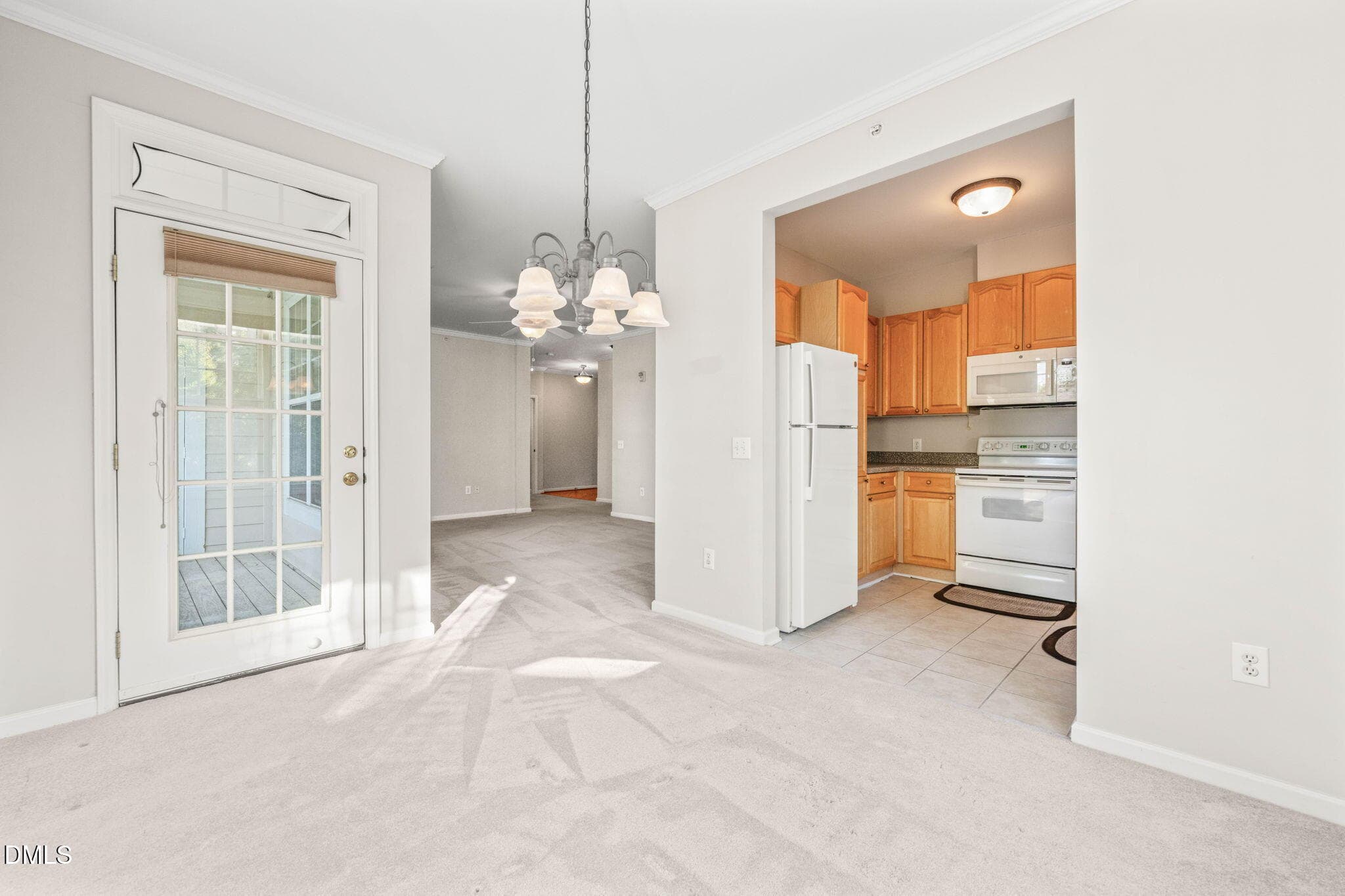 Dining - 8221 Allyns Landing Way, Raleigh, NC 27615, Raleigh