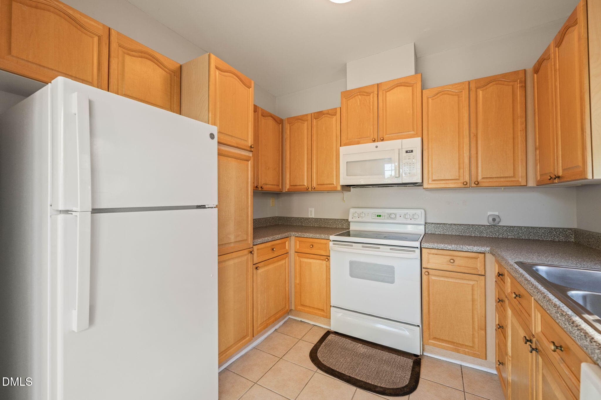 Kitchen (7) - 8221 Allyns Landing Way, Raleigh, NC 27615, Raleigh