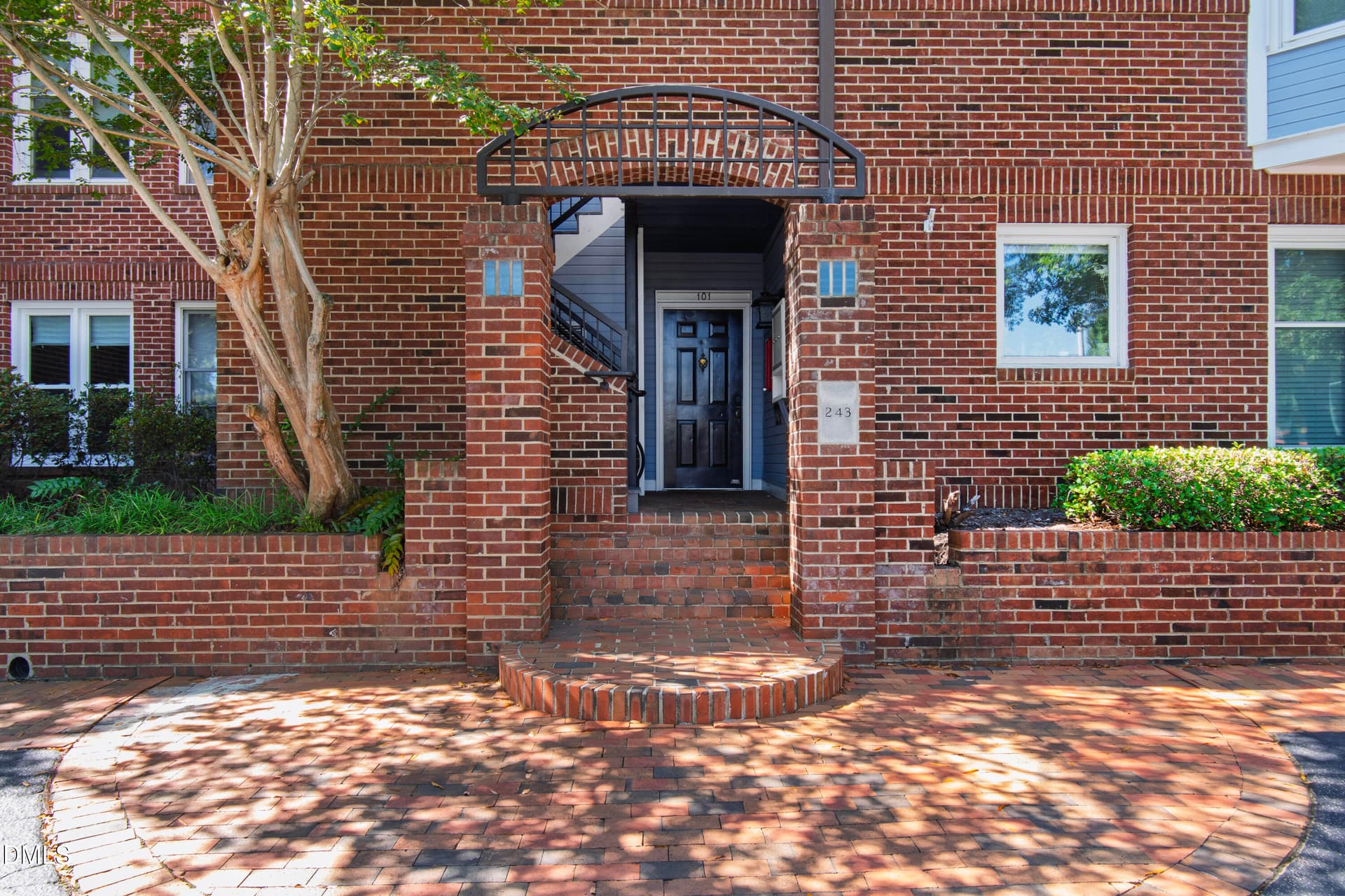 New Bern (8) - 243 New Bern Place 301, Raleigh, NC 27601