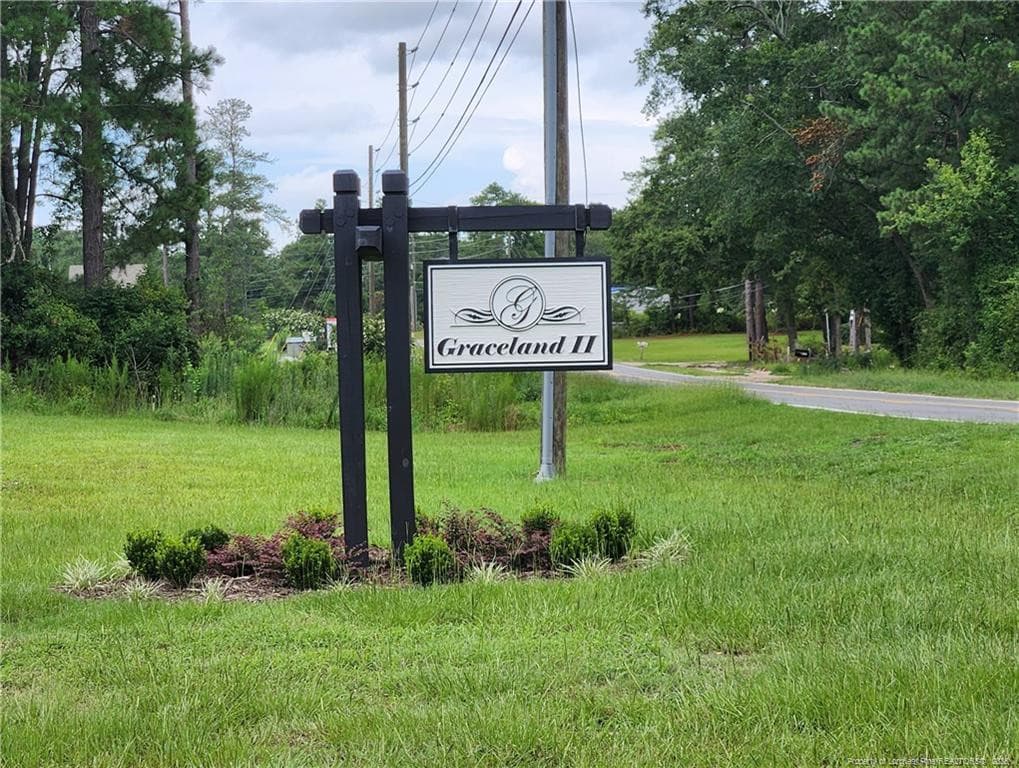 Photo 5 - 246 Calhoun Street, Raeford, NC 28376