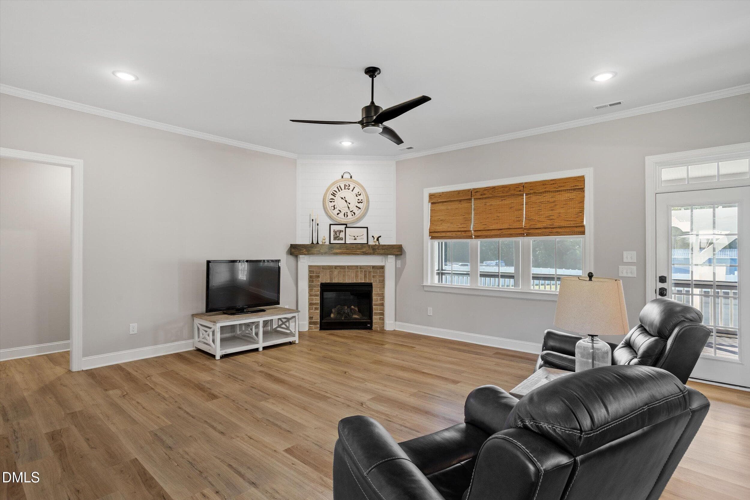 Family Room - 724 Simon Road, Middlesex, NC 27557