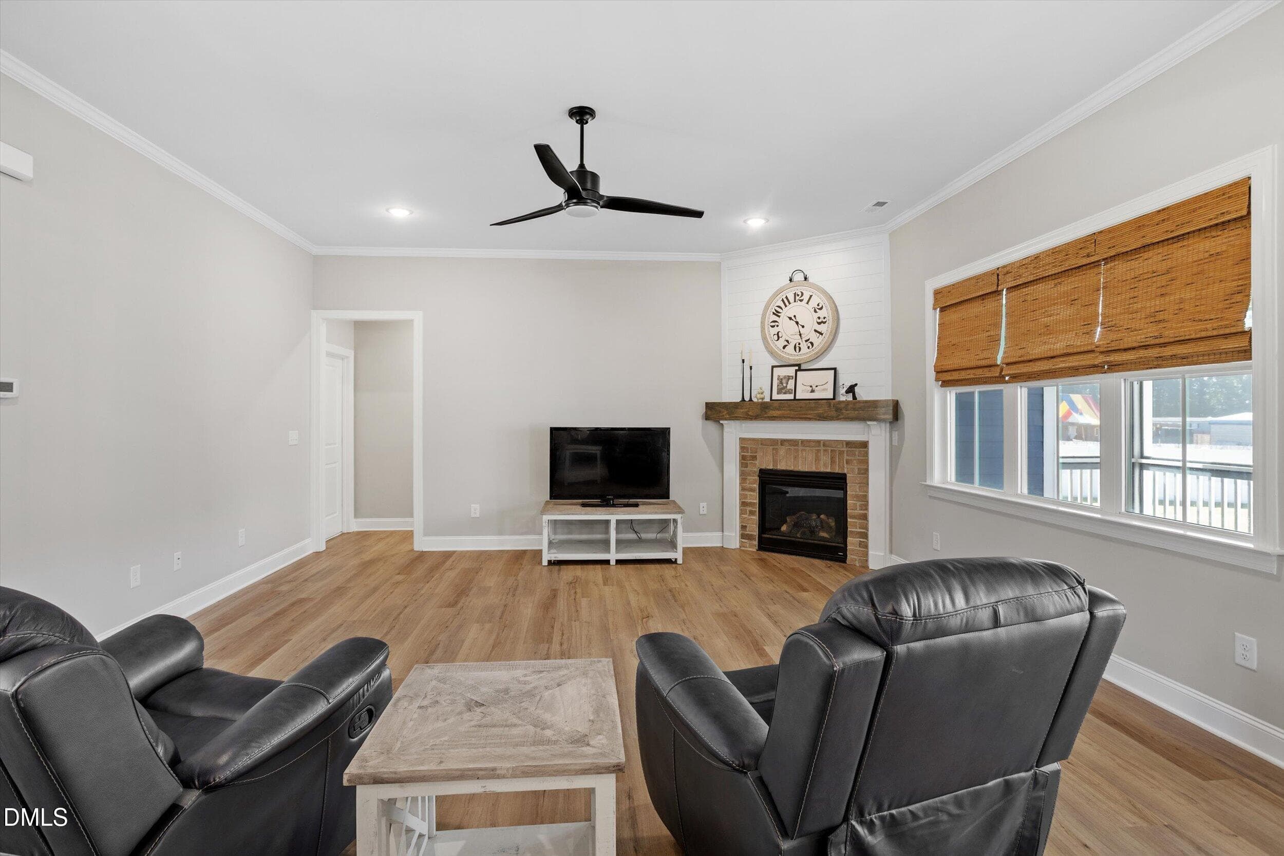Family Room - 724 Simon Road, Middlesex, NC 27557