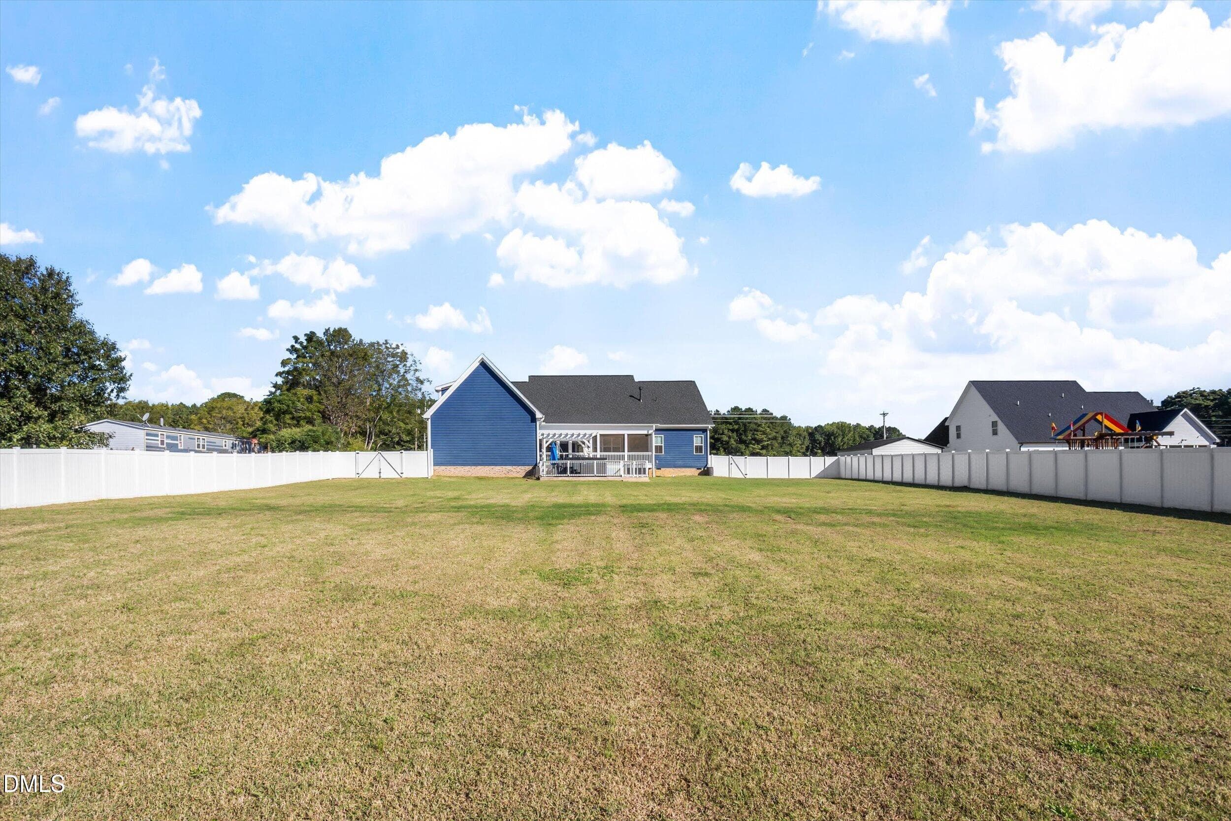 Large Fenced-in Backyard - 724 Simon Road, Middlesex, NC 27557
