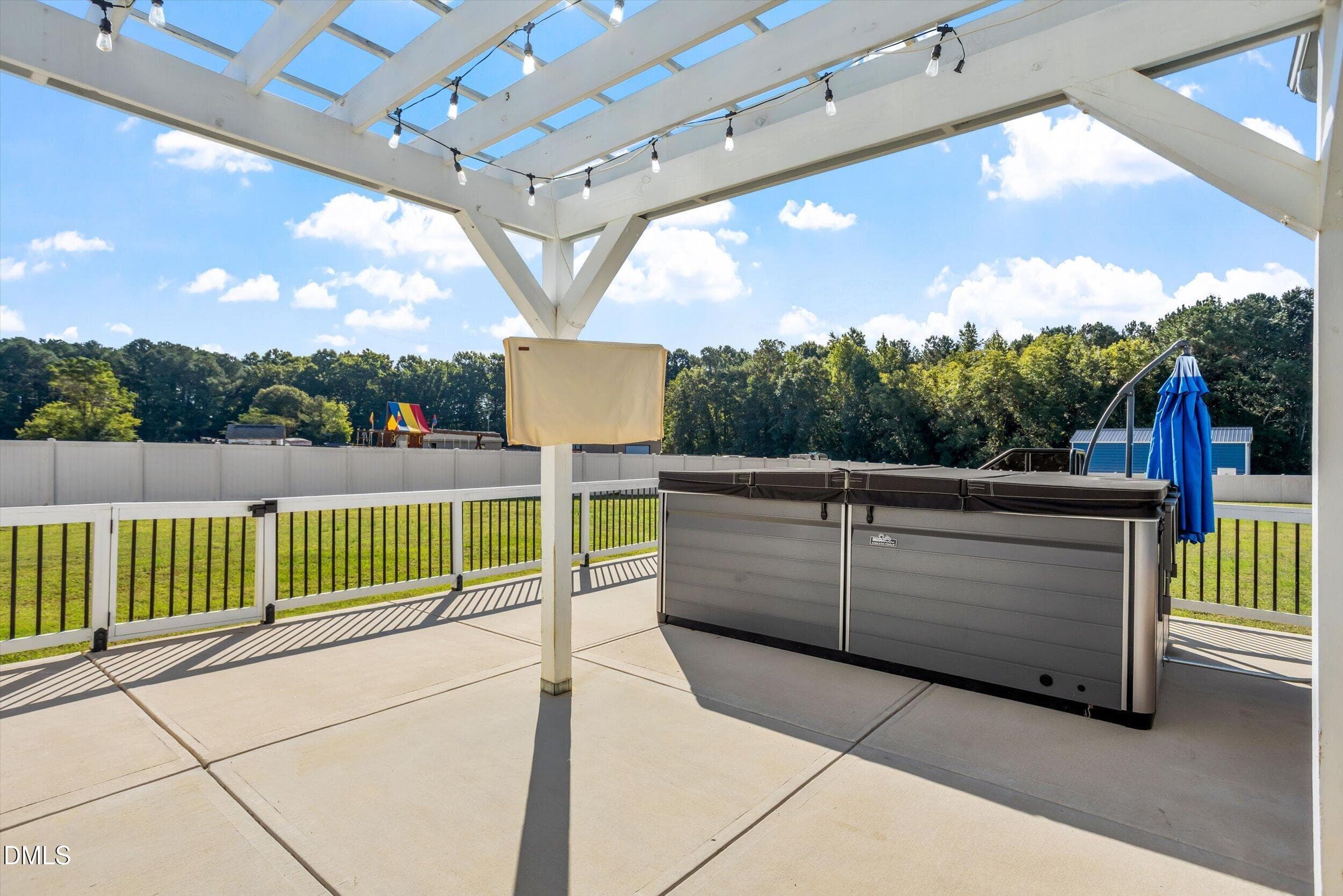 Pergola - 724 Simon Road, Middlesex, NC 27557
