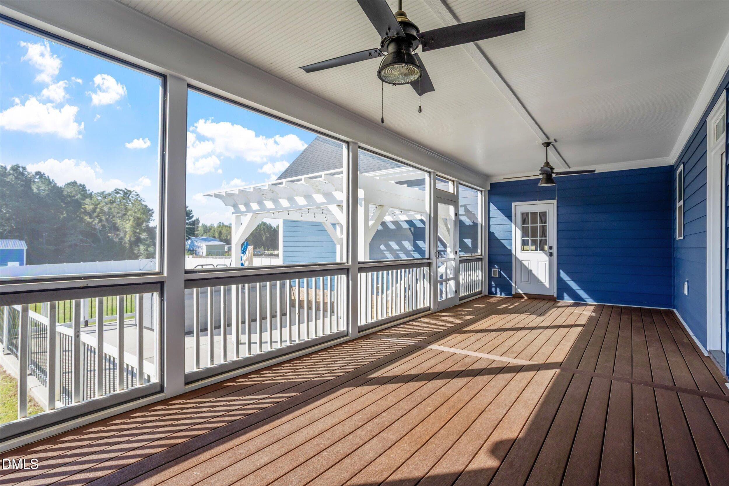 Large Screened-in Porch - 724 Simon Road, Middlesex, NC 27557
