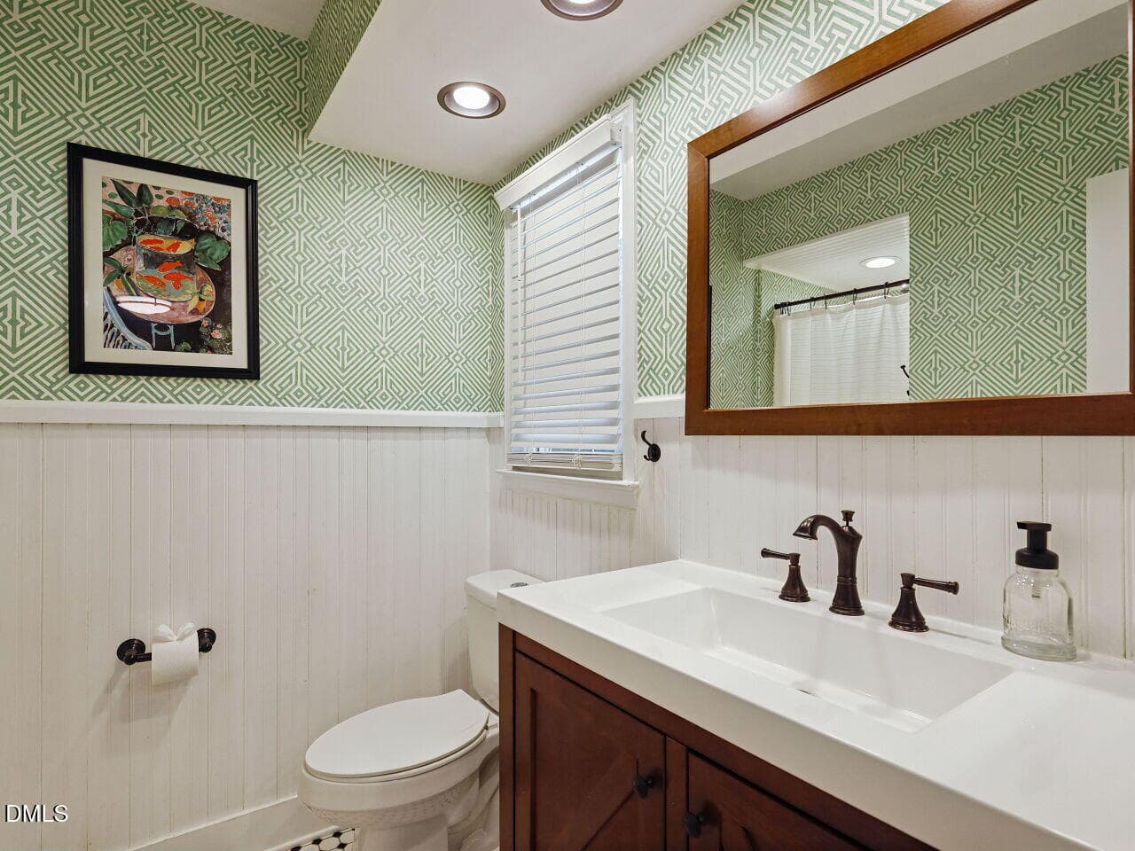 017-1280x960-first-floor-full-bathroom - 5502 Pelham Road, Durham, NC 27713