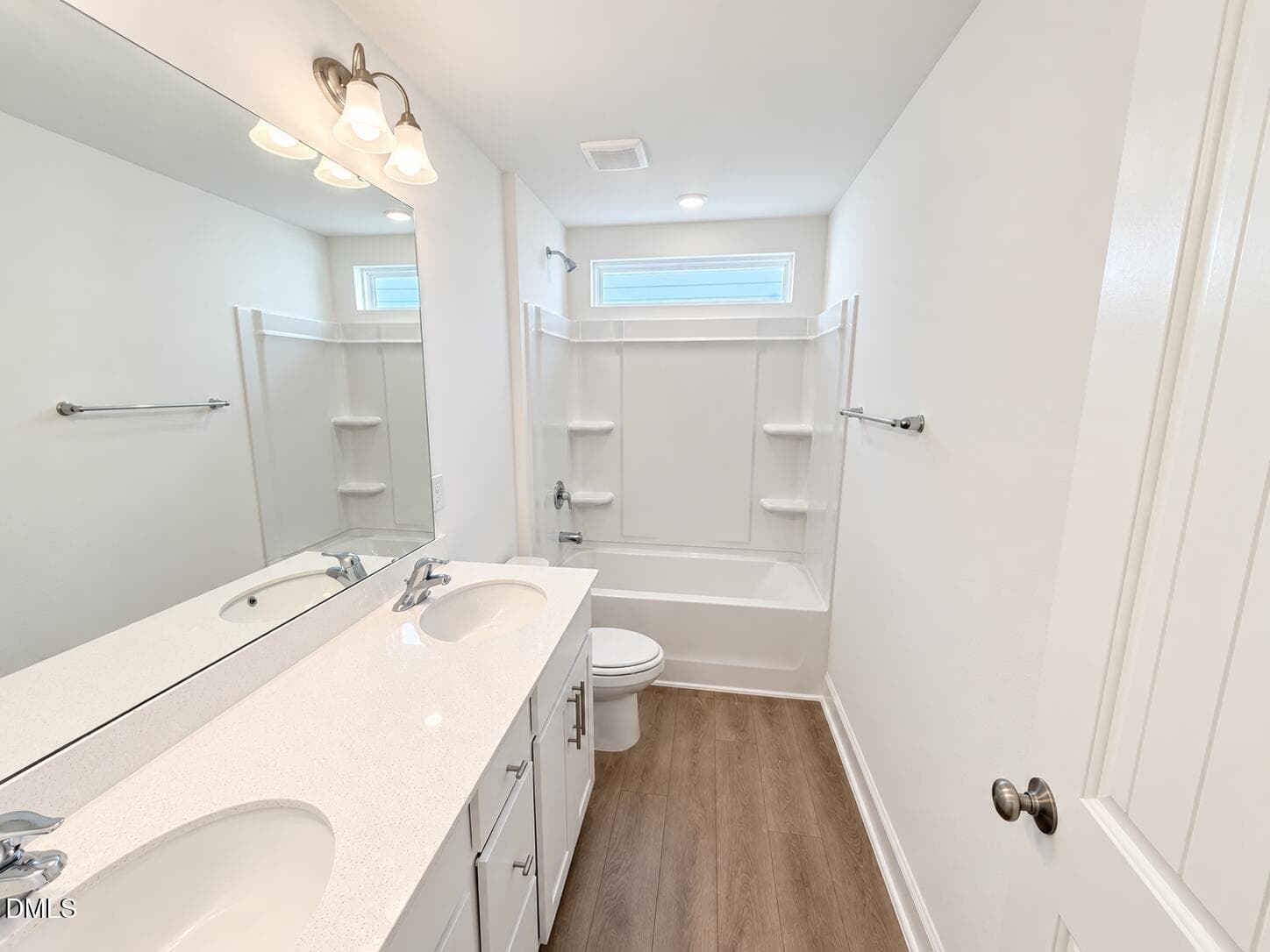 Hallway Bath - 540 Traditions Grande Boulevard, Wake Forest, NC 27587
