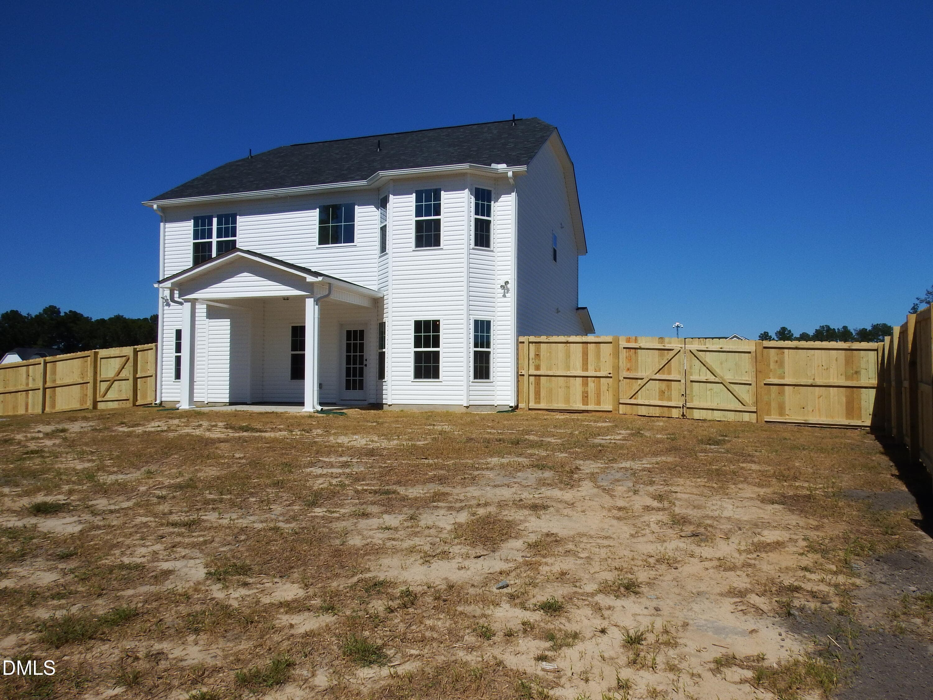 SFN Lot 18 - Fence (3) - 1149 Hedgewood Drive, Hope Mills, NC 28348