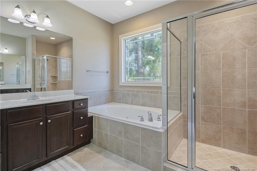 Photo 13 - 217 Lamplighter Way, Spring Lake, NC 28390, Spring Lake