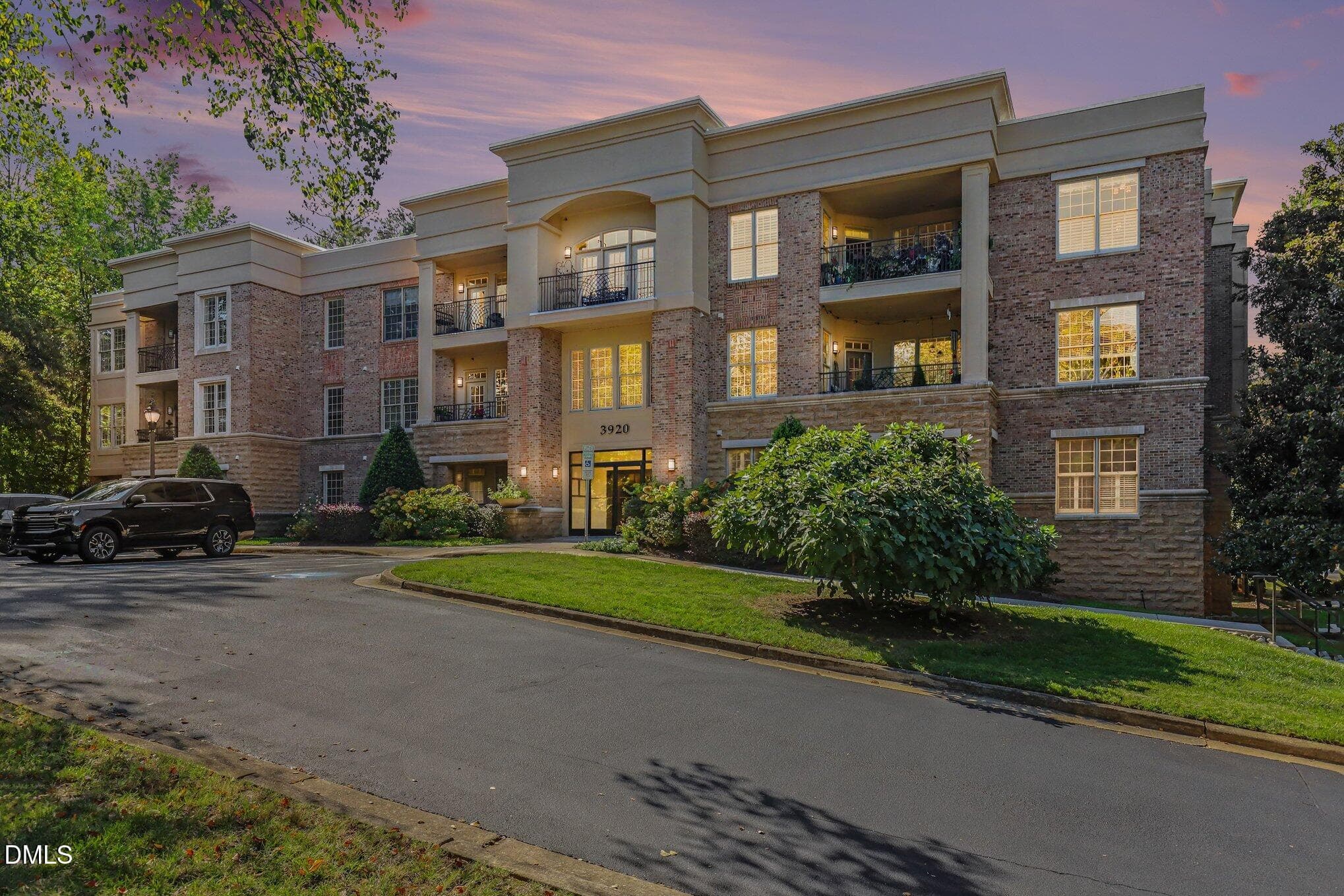3920 Essex Garden Lane 204, Raleigh, NC 27612