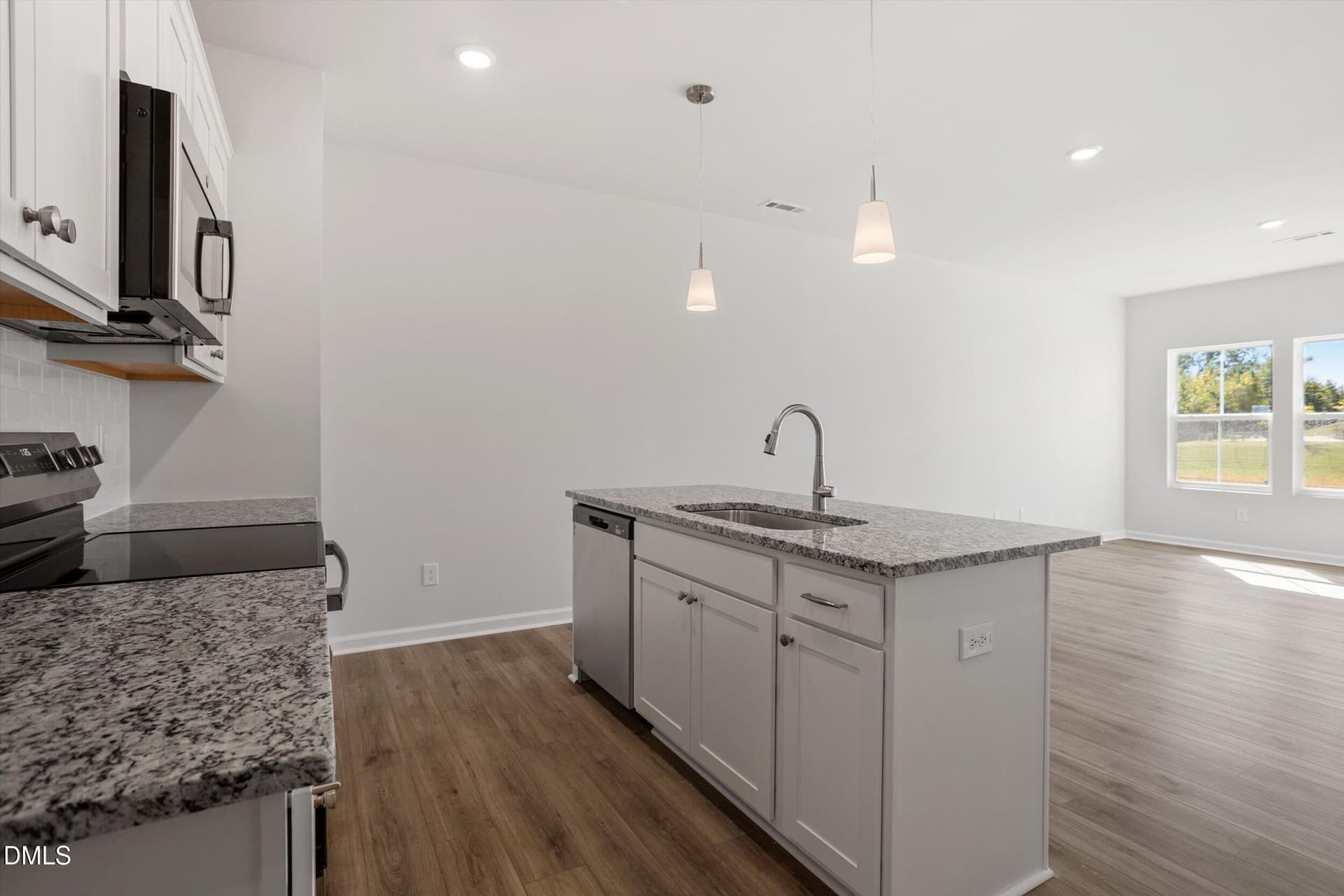 FMWeb10 - 112 Wood Aster Way 306, Garner, NC 27529