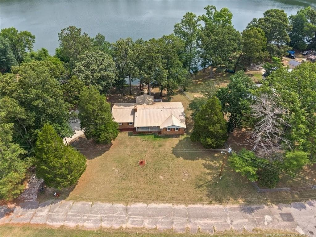 Photo 6 - 113 Lakeview Drive, Red Springs, NC 28377