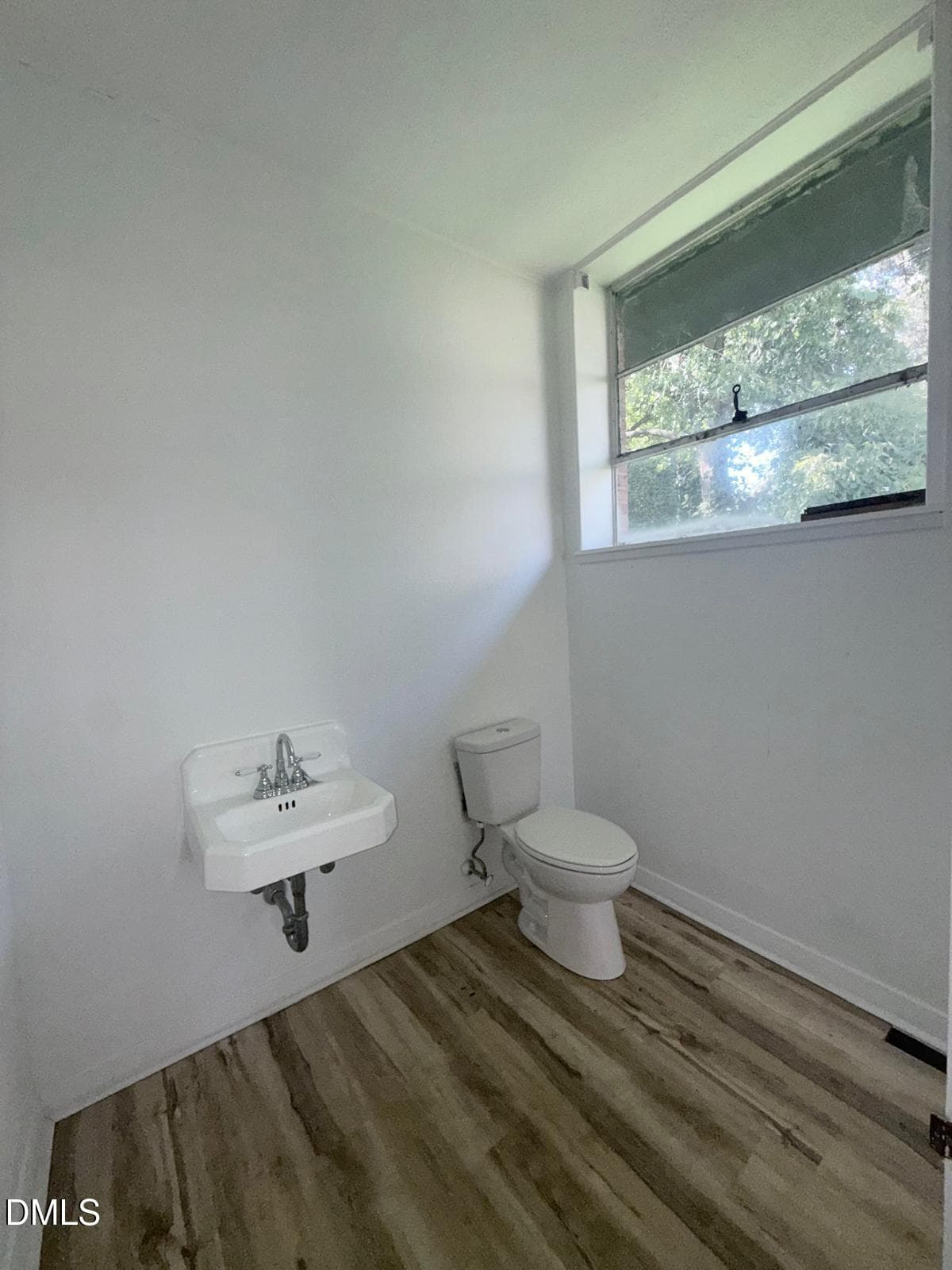 Bathroom - 508 S Chestnut Street, Henderson, NC 27536