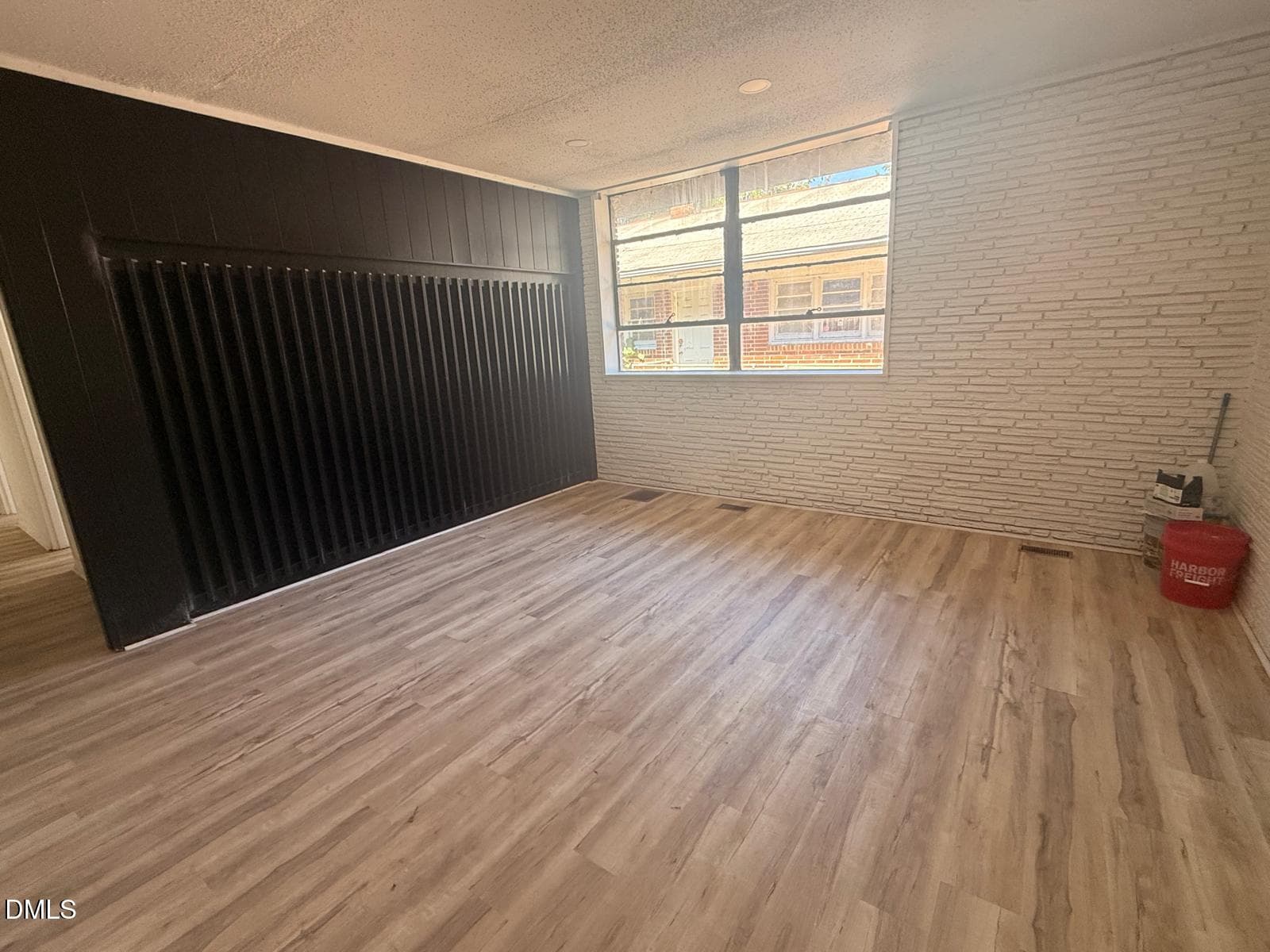 Lobby/office - 508 S Chestnut Street, Henderson, NC 27536