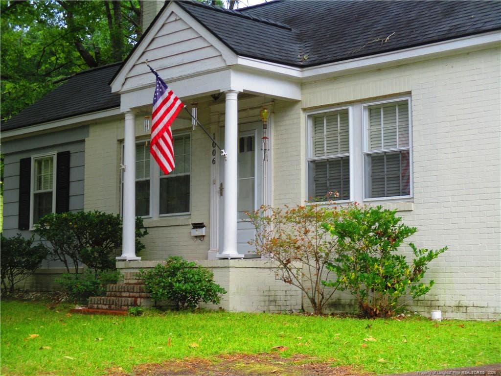 1006 W Rowan Street, Fayetteville, NC 28305