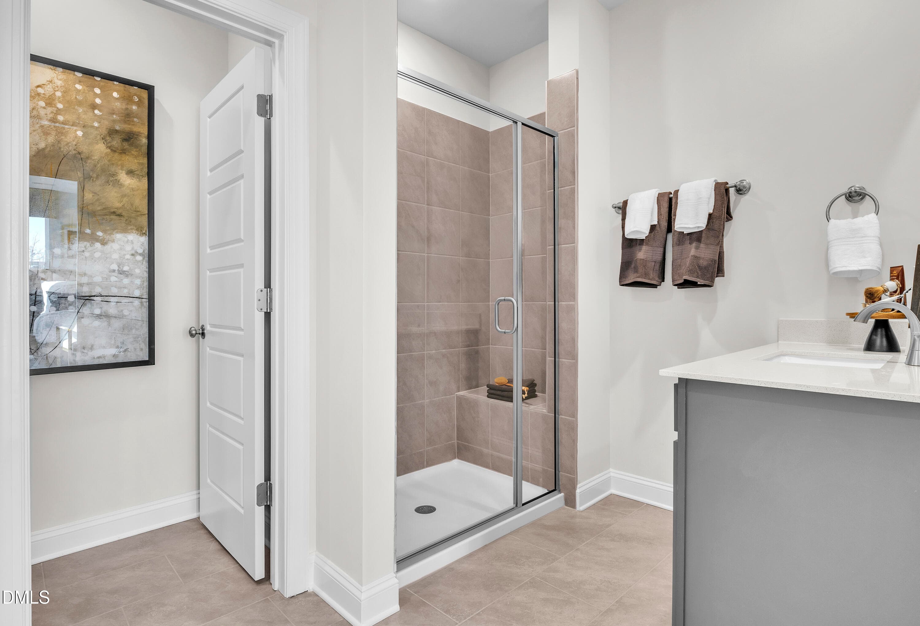 Ensuite Bath - 1305 Granholm Road 311, Cary, NC 27519, Cary