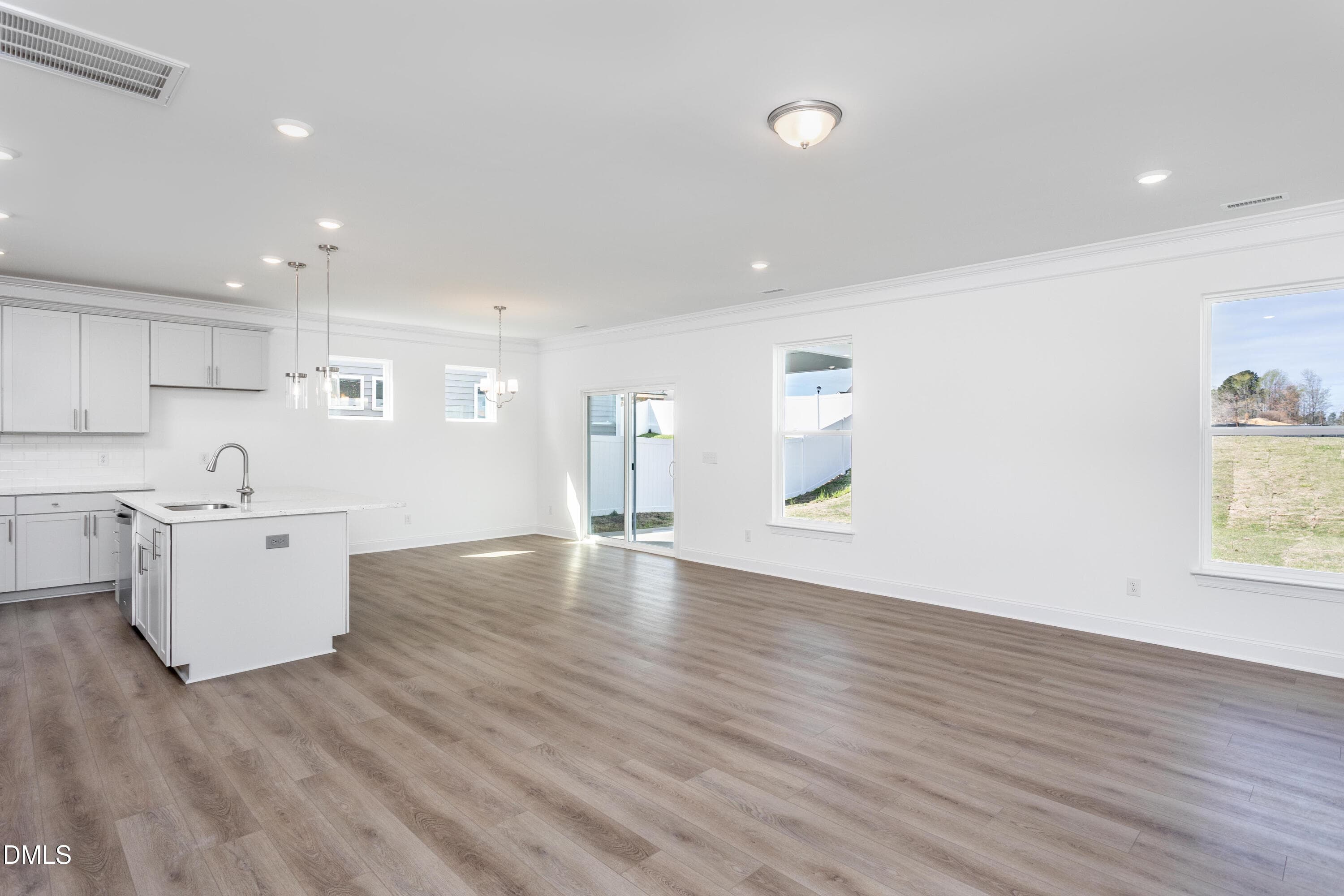Great Room - 491 Highview Drive 20, Benson, NC 27504, Benson
