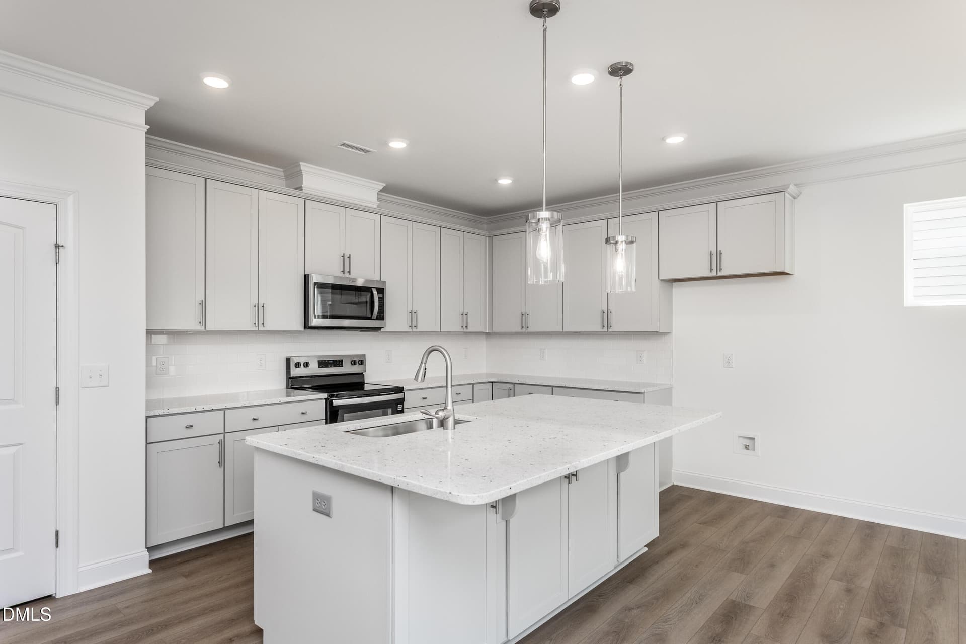 Kitchen - 491 Highview Drive 20, Benson, NC 27504