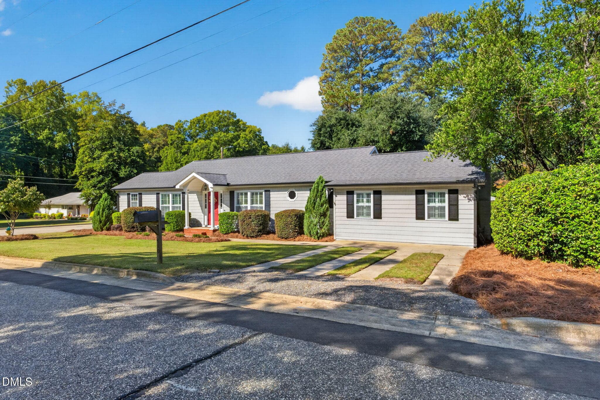 4-web-or-mls-DSC05555 - 410 S General Lee Avenue, Dunn, NC 28334, Dunn