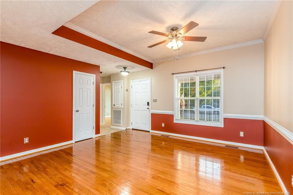 Photo 4 - 1023 Canter Lane, Hope Mills, NC 28348