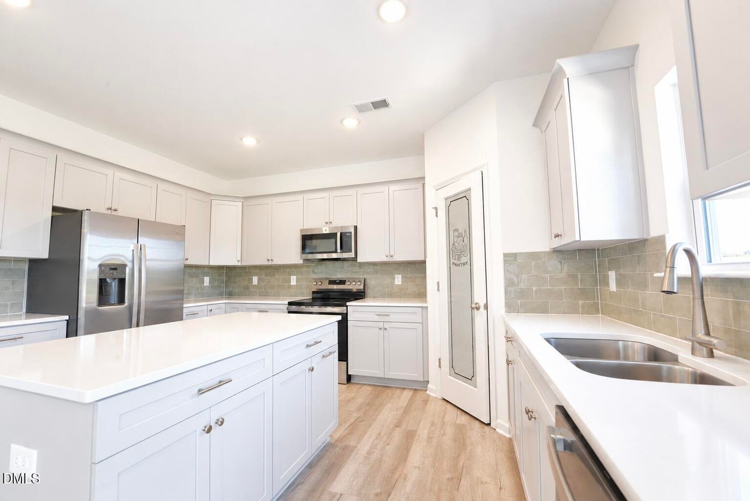 09-6909 Steeplegate-10 - 6909 Steeplegate Drive 3, Burlington, NC 27215, Burlington