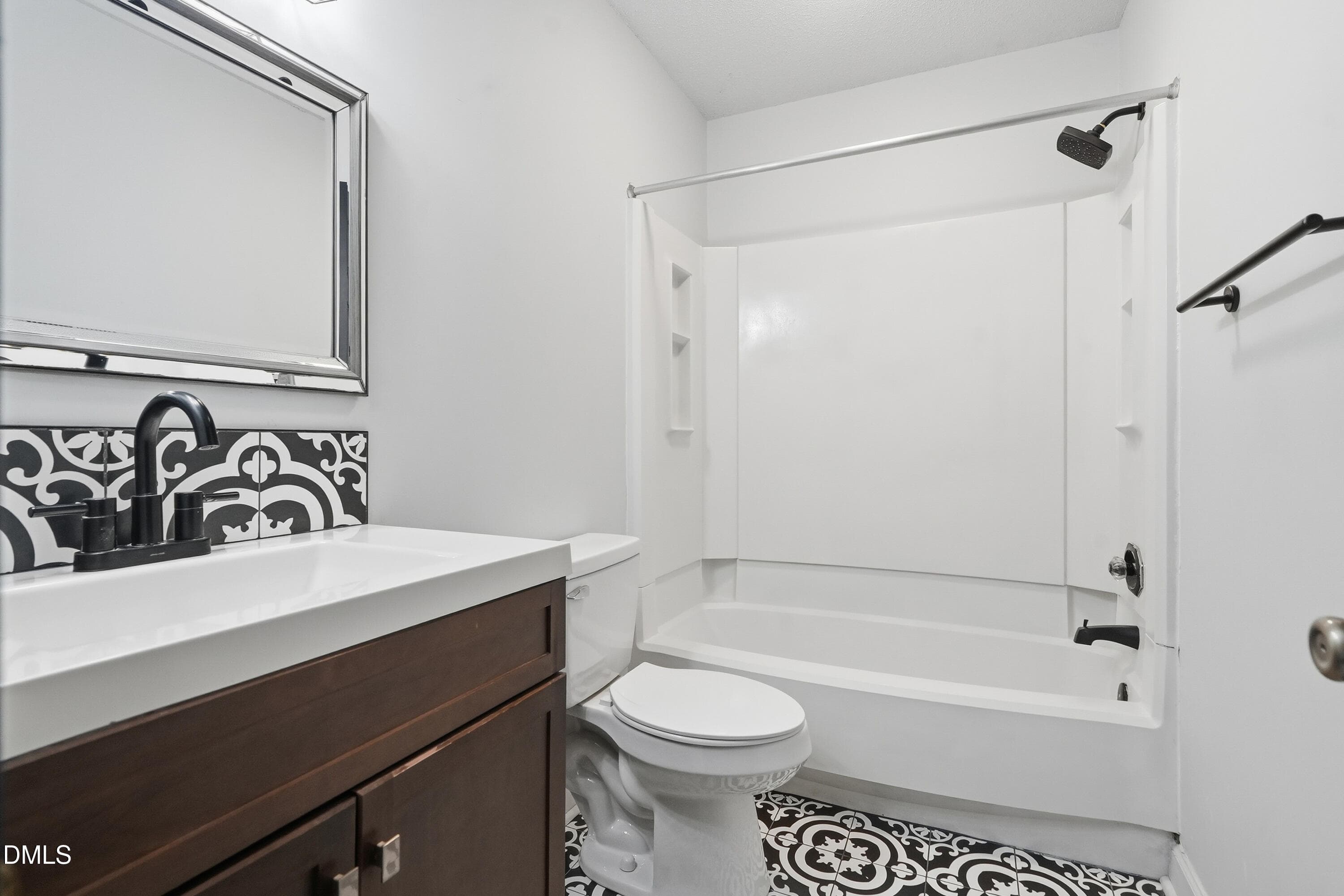 3512 Ivy Commons Drive U302-35 - 3215 Ivy Commons Drive 302, Raleigh, NC 27606, Raleigh