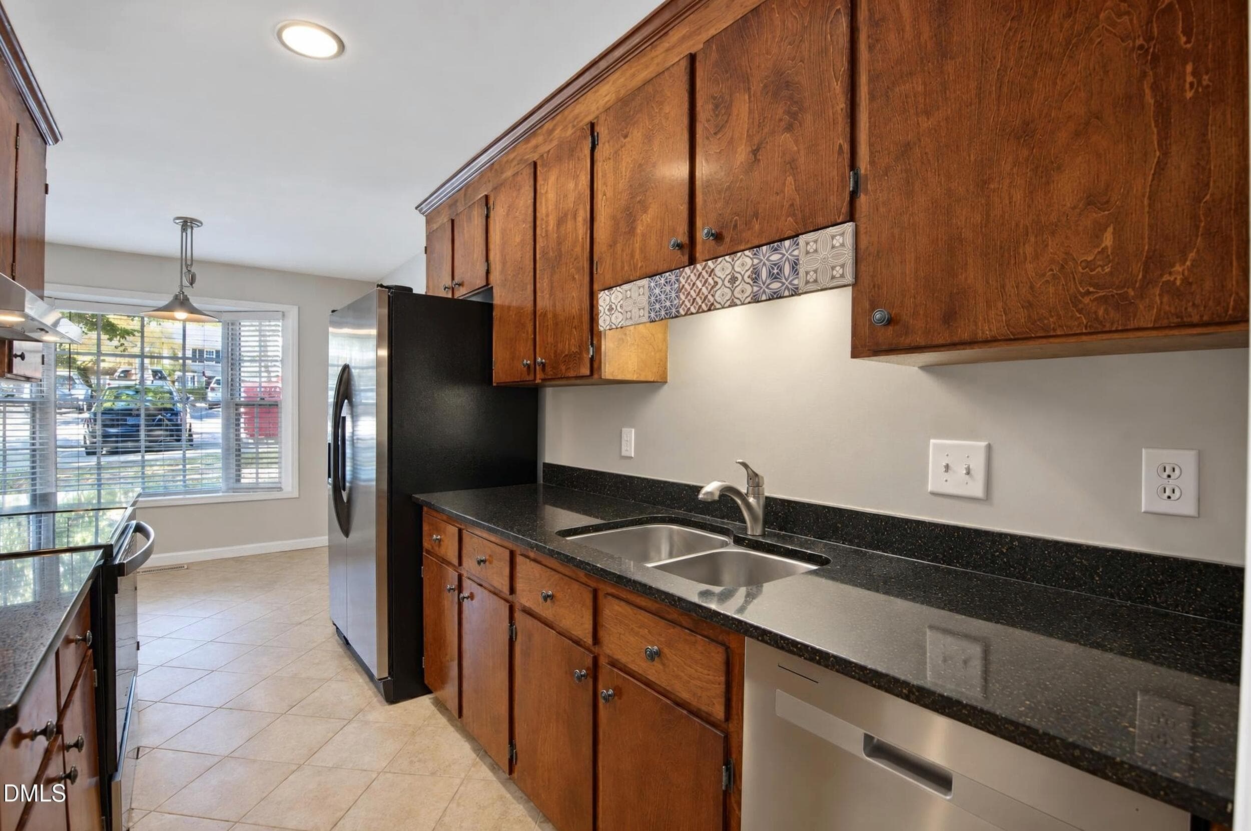 17_dsc_1466__c10_c_high2048 - 2860 Wycliff Road, Raleigh, NC 27607