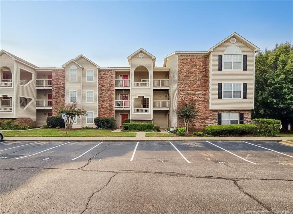 2705 Preston Woods Lane 4, Fayetteville, NC 28304