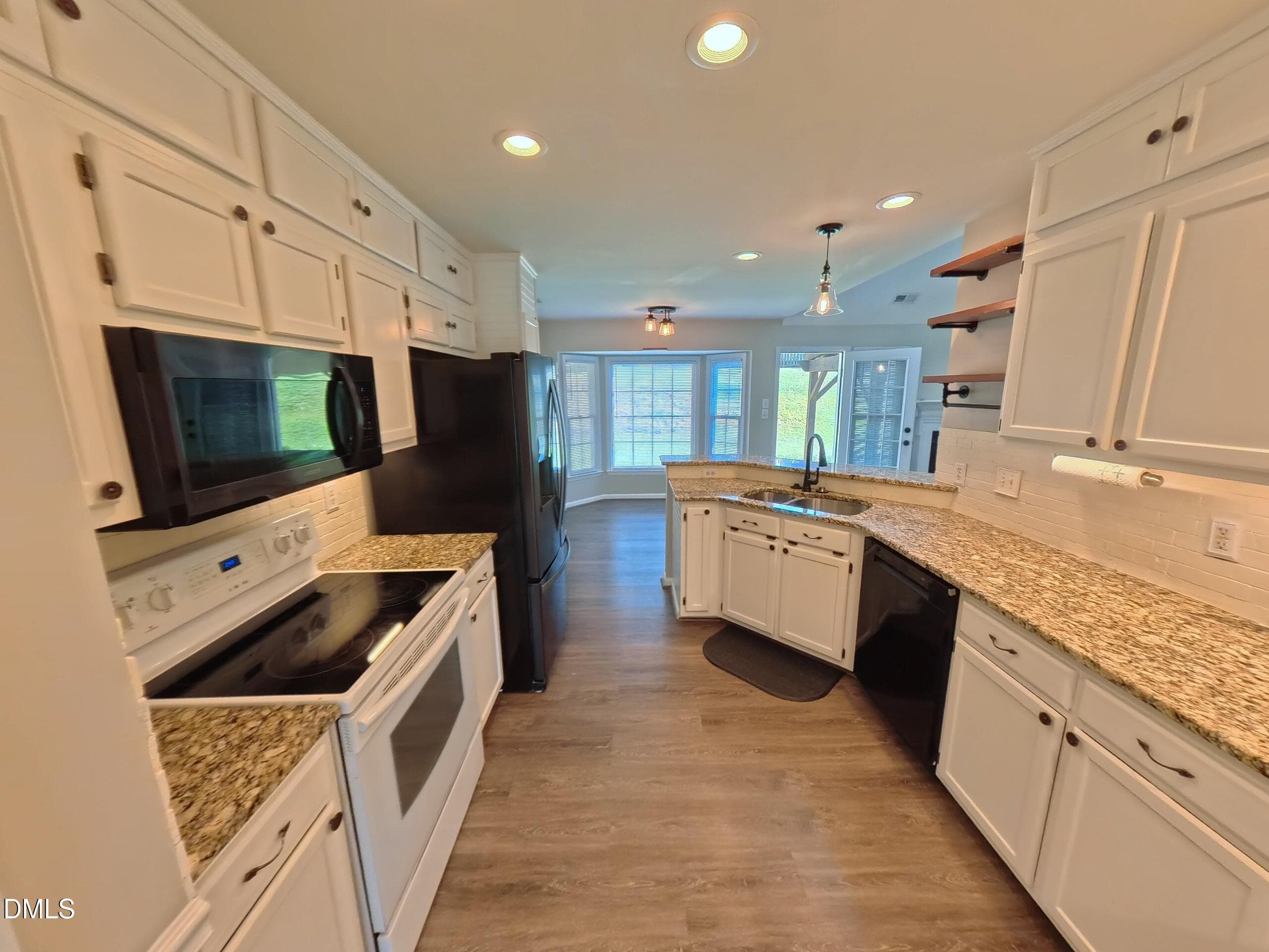 06_Kitchen - 5201 Sutter Way, Raleigh, NC 27613