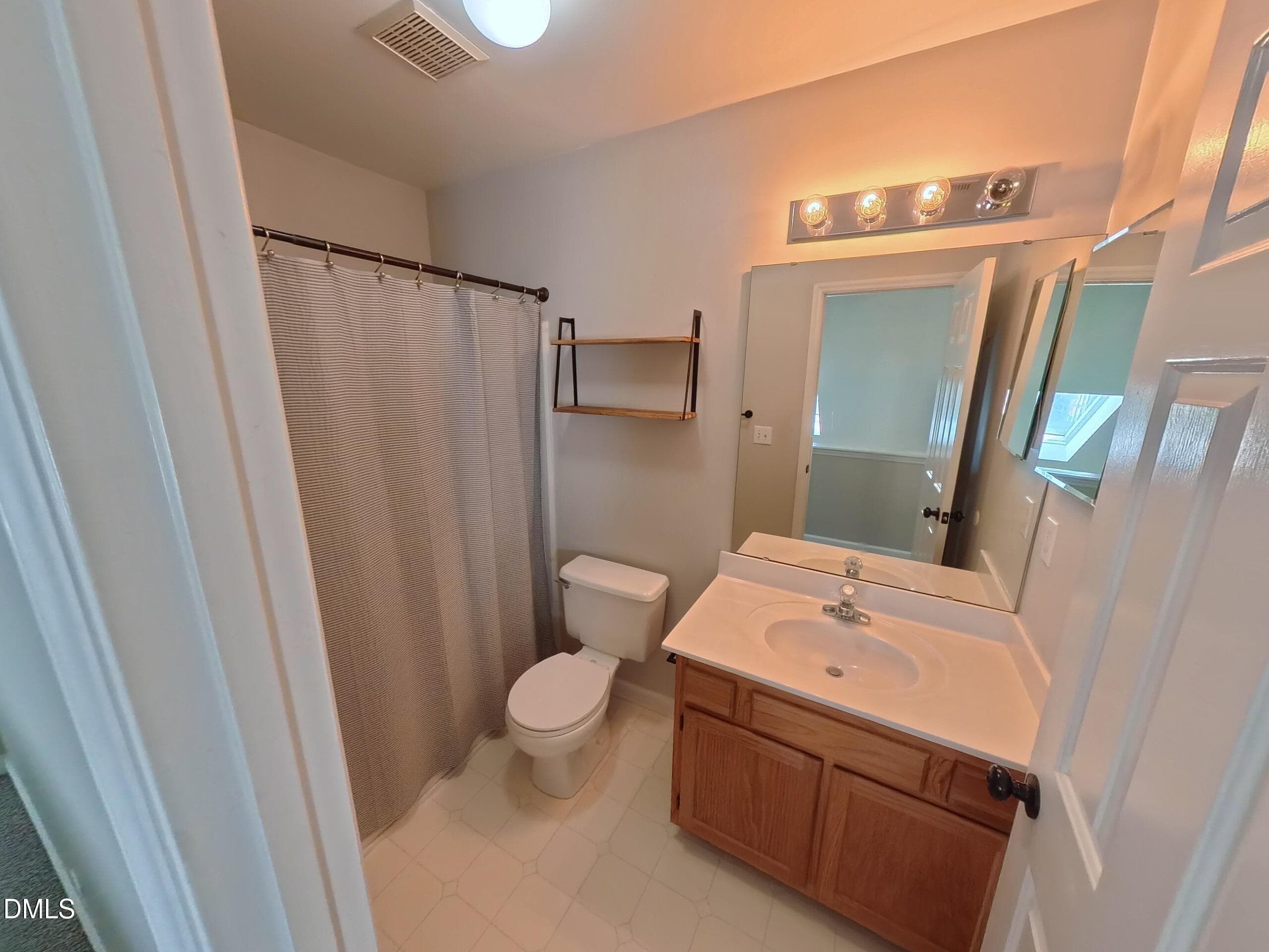 16_Upstairs_Full_Bath - 5201 Sutter Way, Raleigh, NC 27613