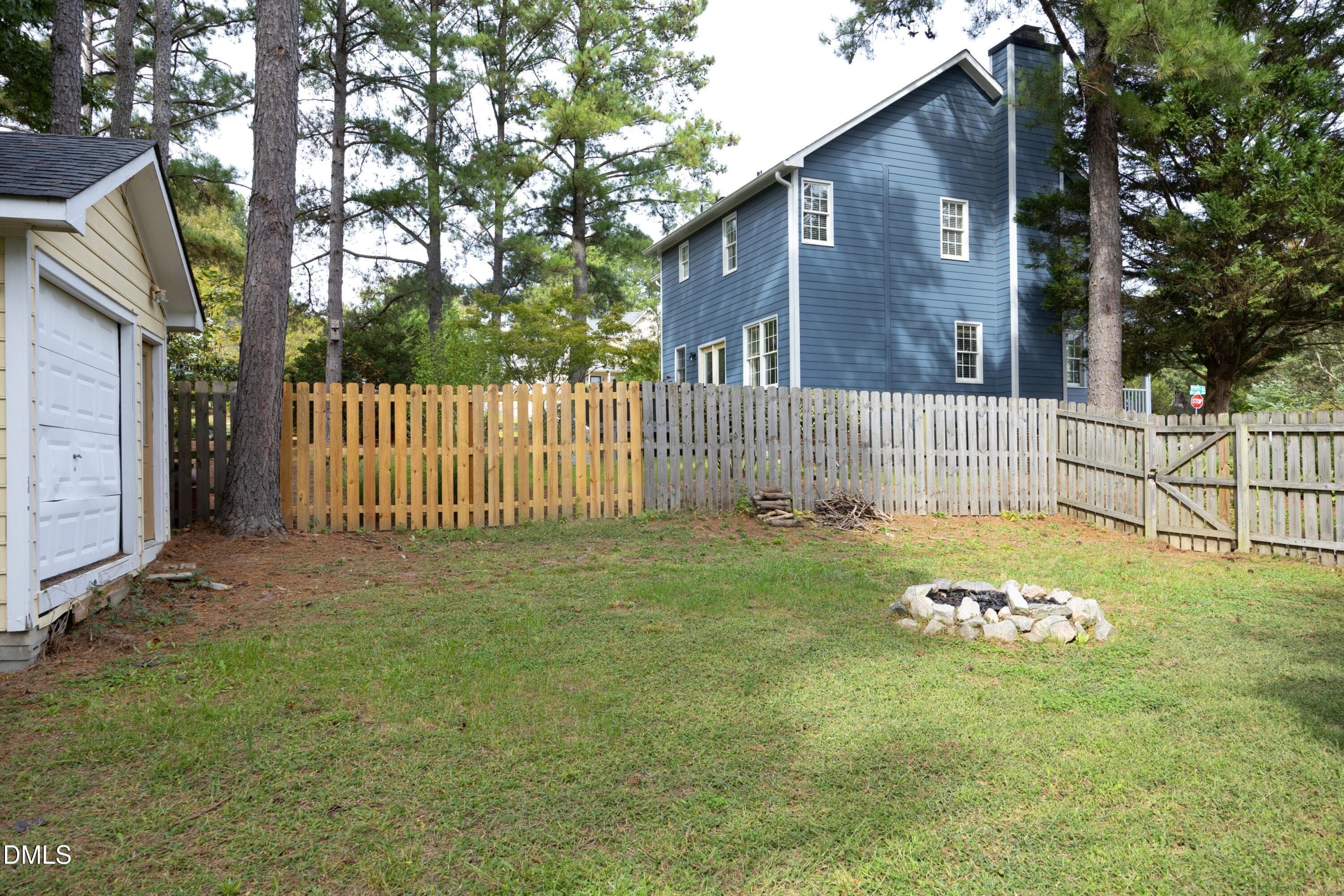 35FirepitArea - 4204 Nectarine Drive, Raleigh, NC 27616