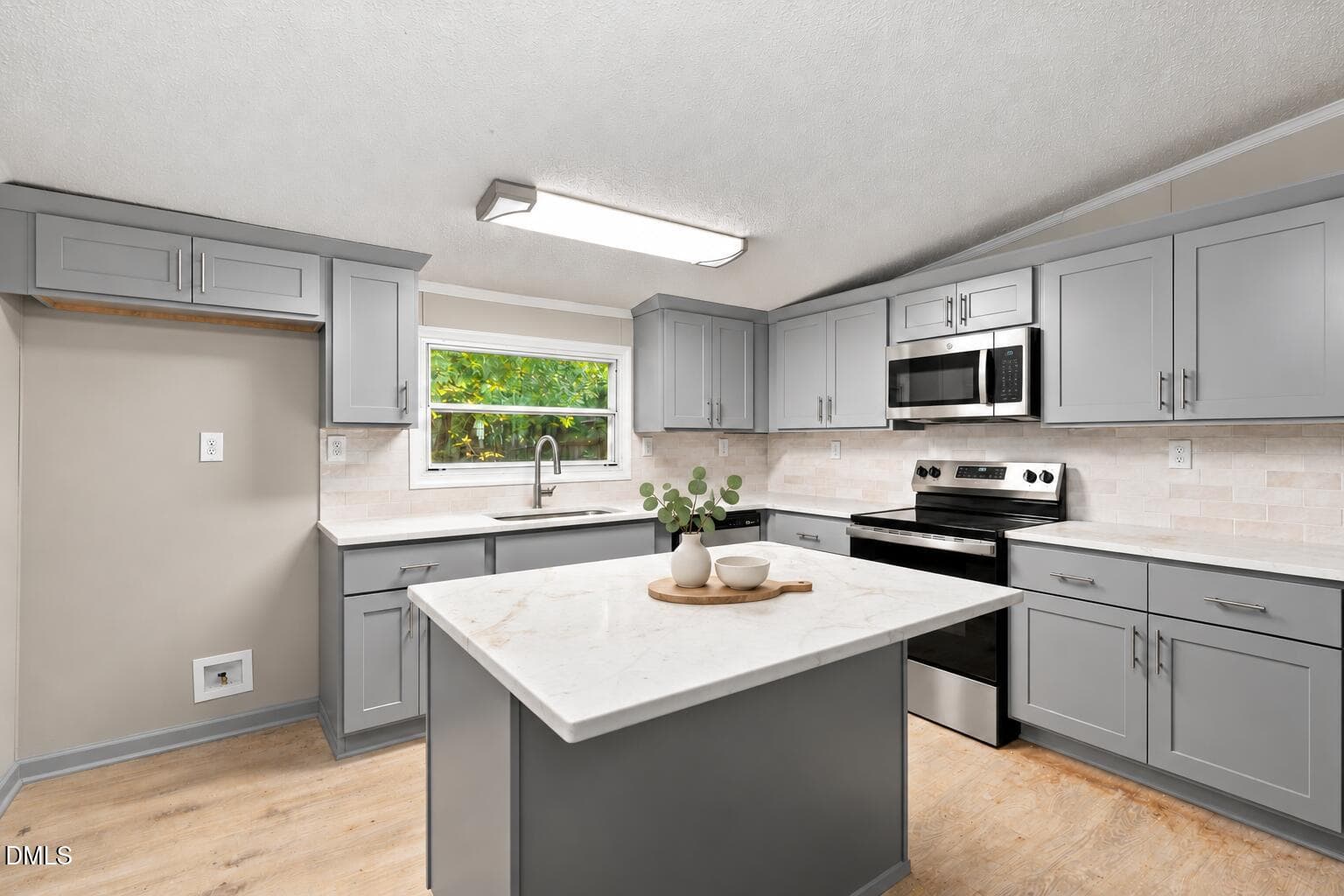 Appliances revealed in their natural fin - 484 Valley Forge Way S, Cameron, NC 28326, Cameron
