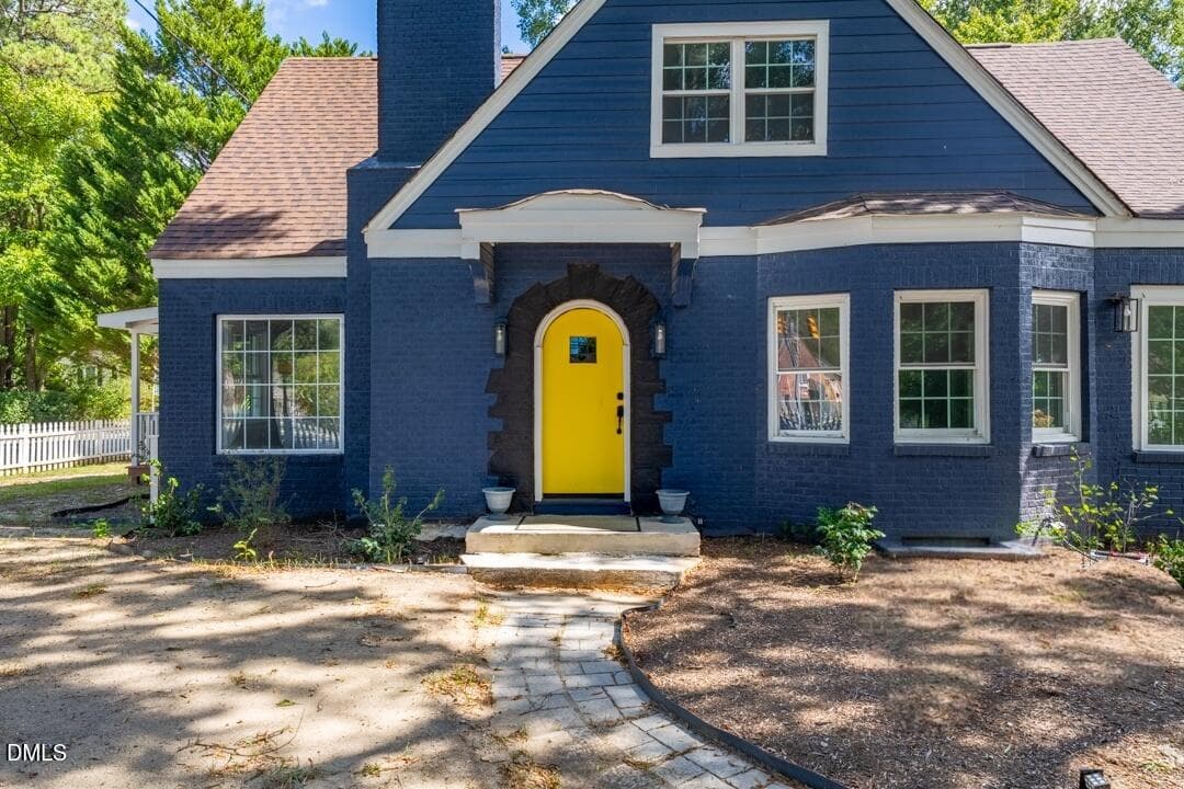 collov-ai_20260929173742_qplhlm - 2526 N Roxboro Street, Durham, NC 27704