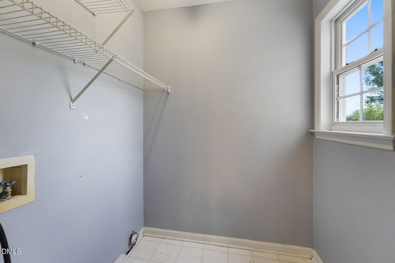 crag laundry - 1704 Crag Burn Lane, Raleigh, NC 27604