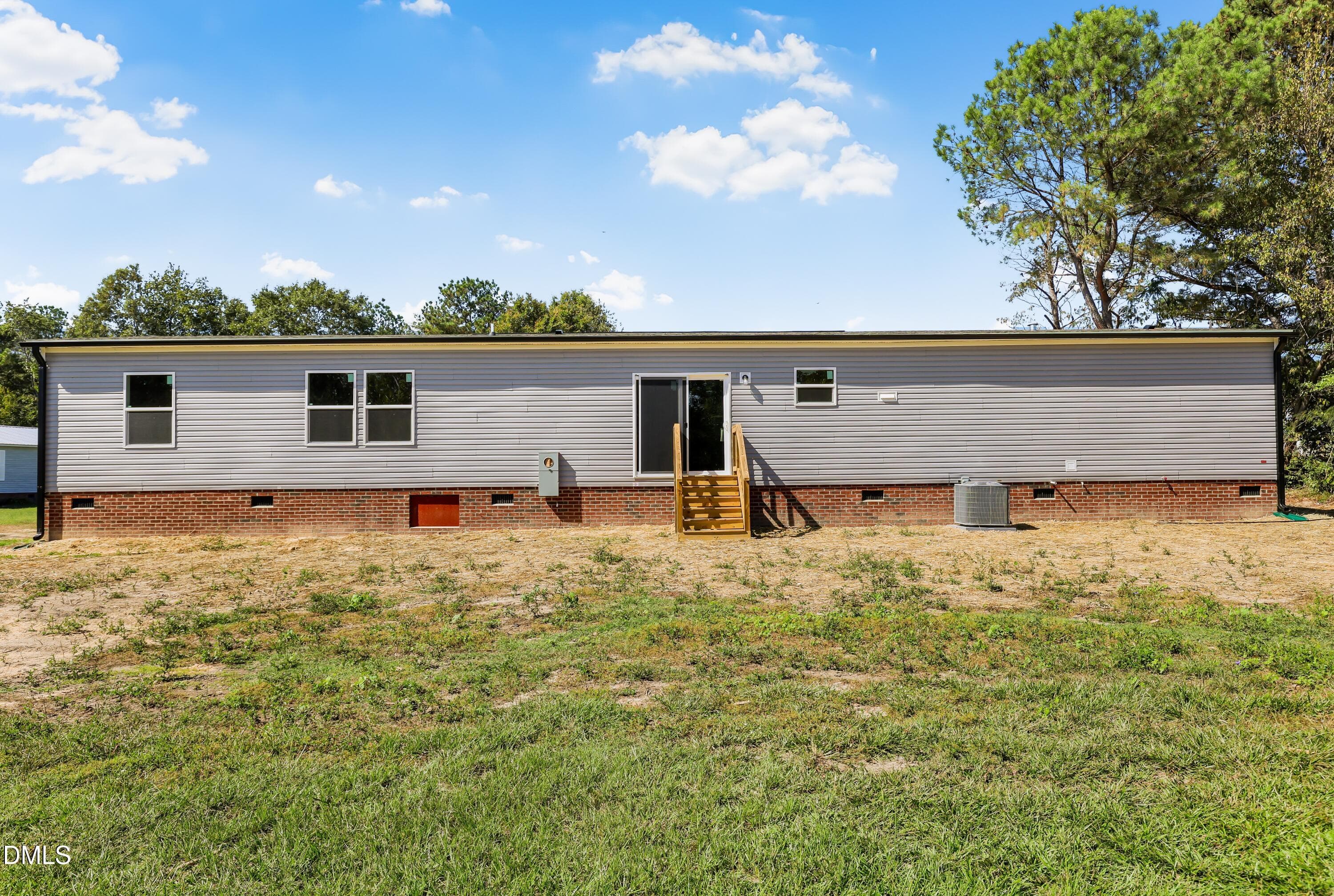 6D3A8072 - 832 Burgess Circle, Broadway, NC 27505, Broadway